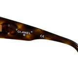 Tortoise quilted logo sunglasses