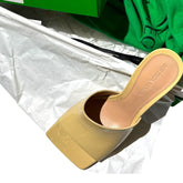 Stretch mule sandal heel