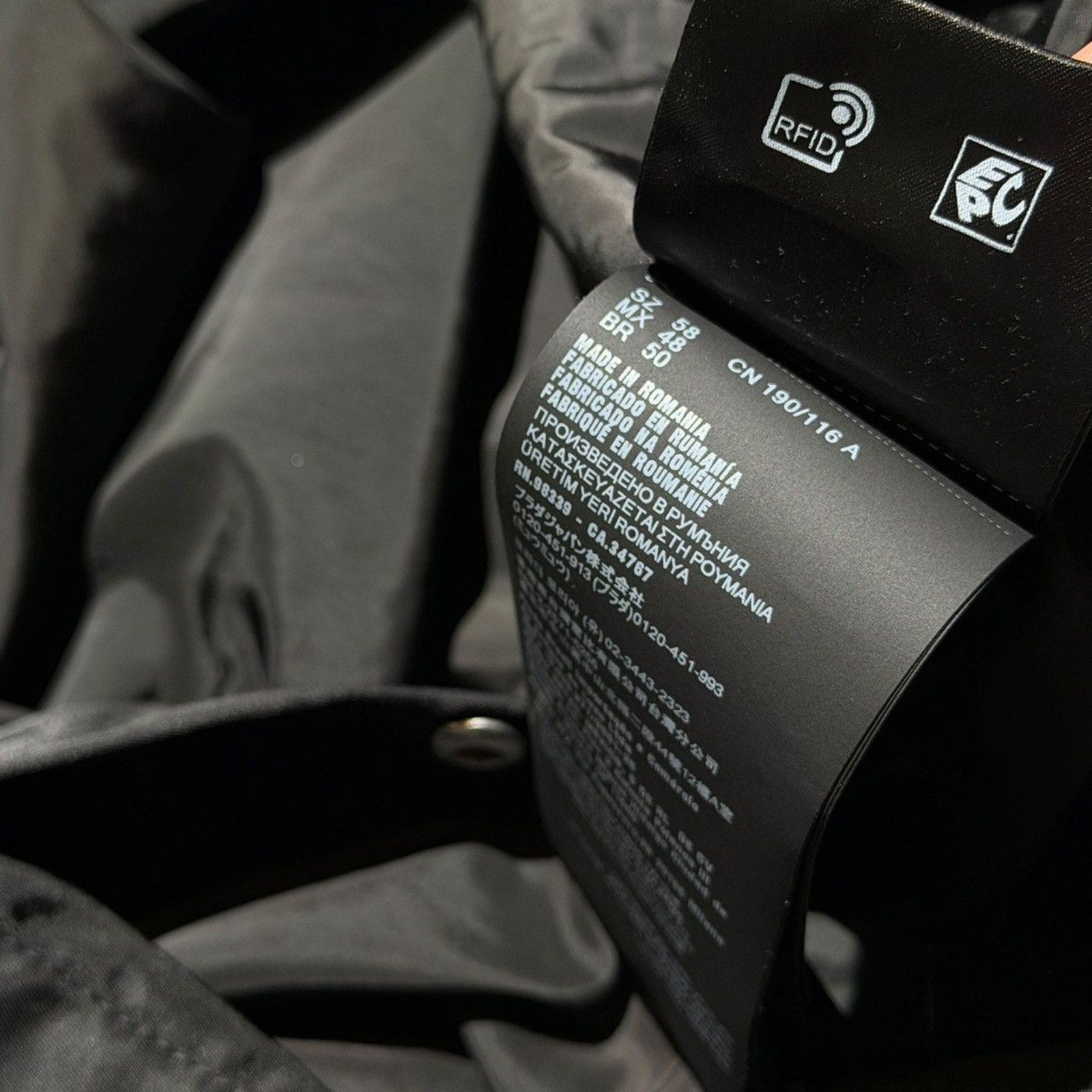 Renylon essential metal logo bomber