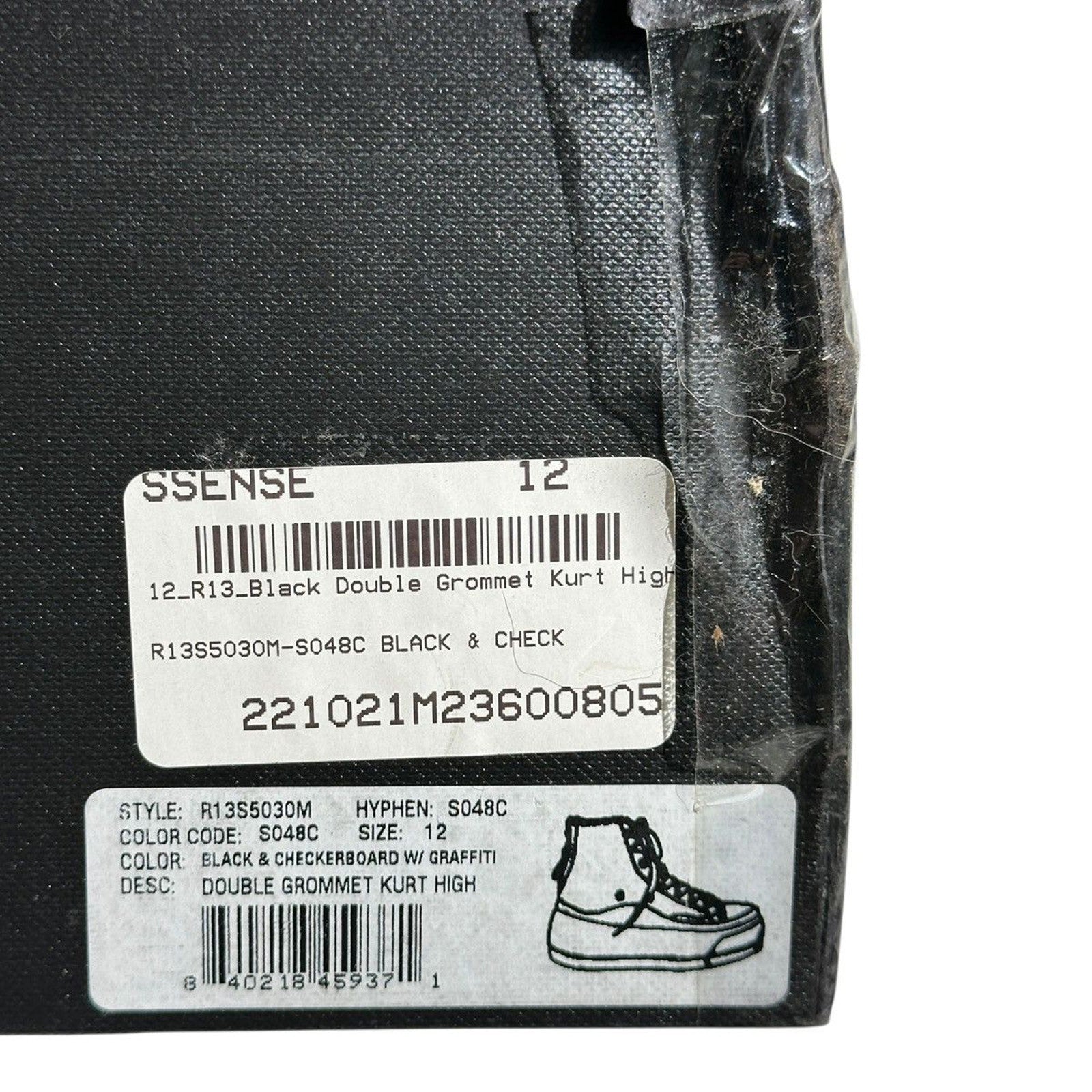 Double grommet kurt scribble sneaker