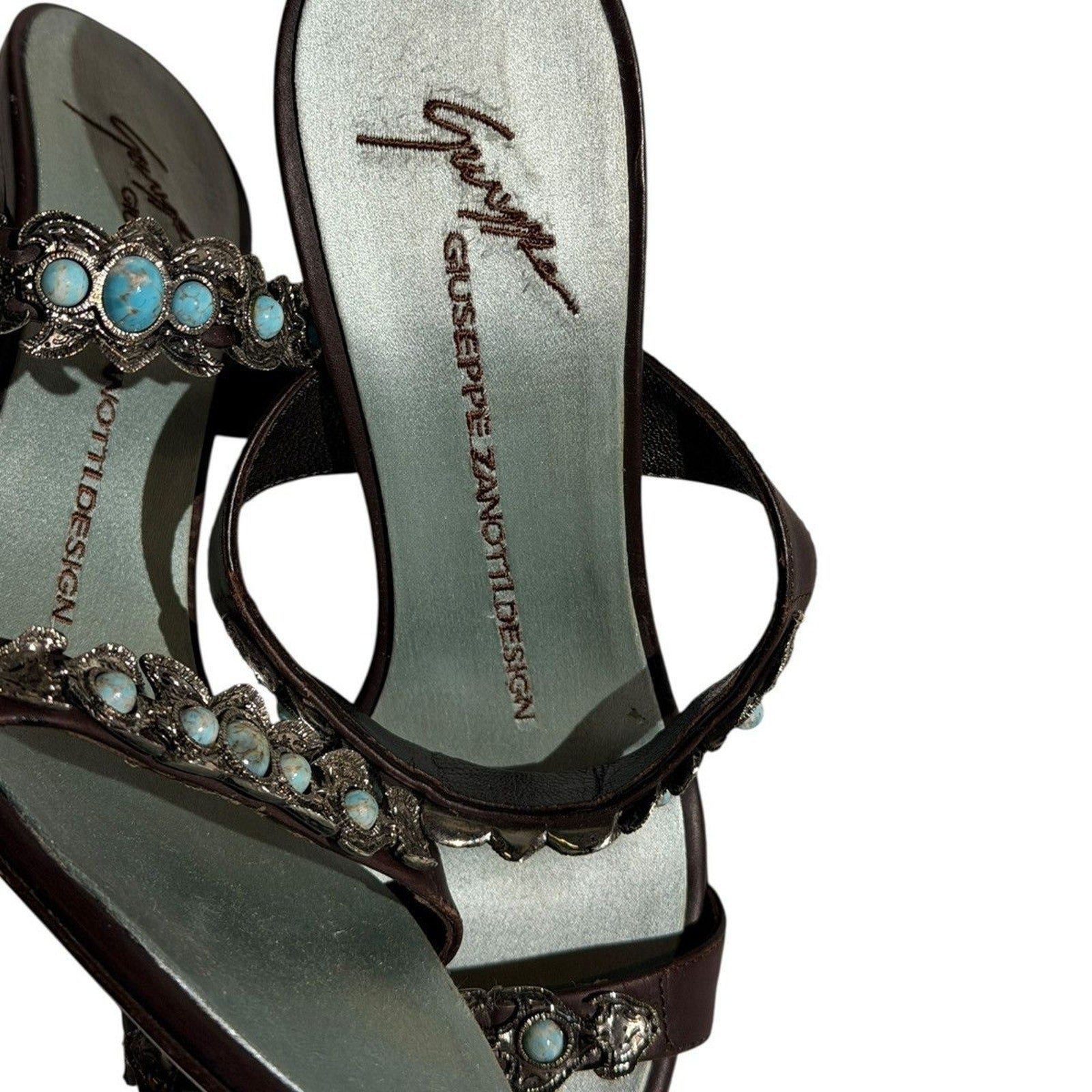Turquoise beaded heel