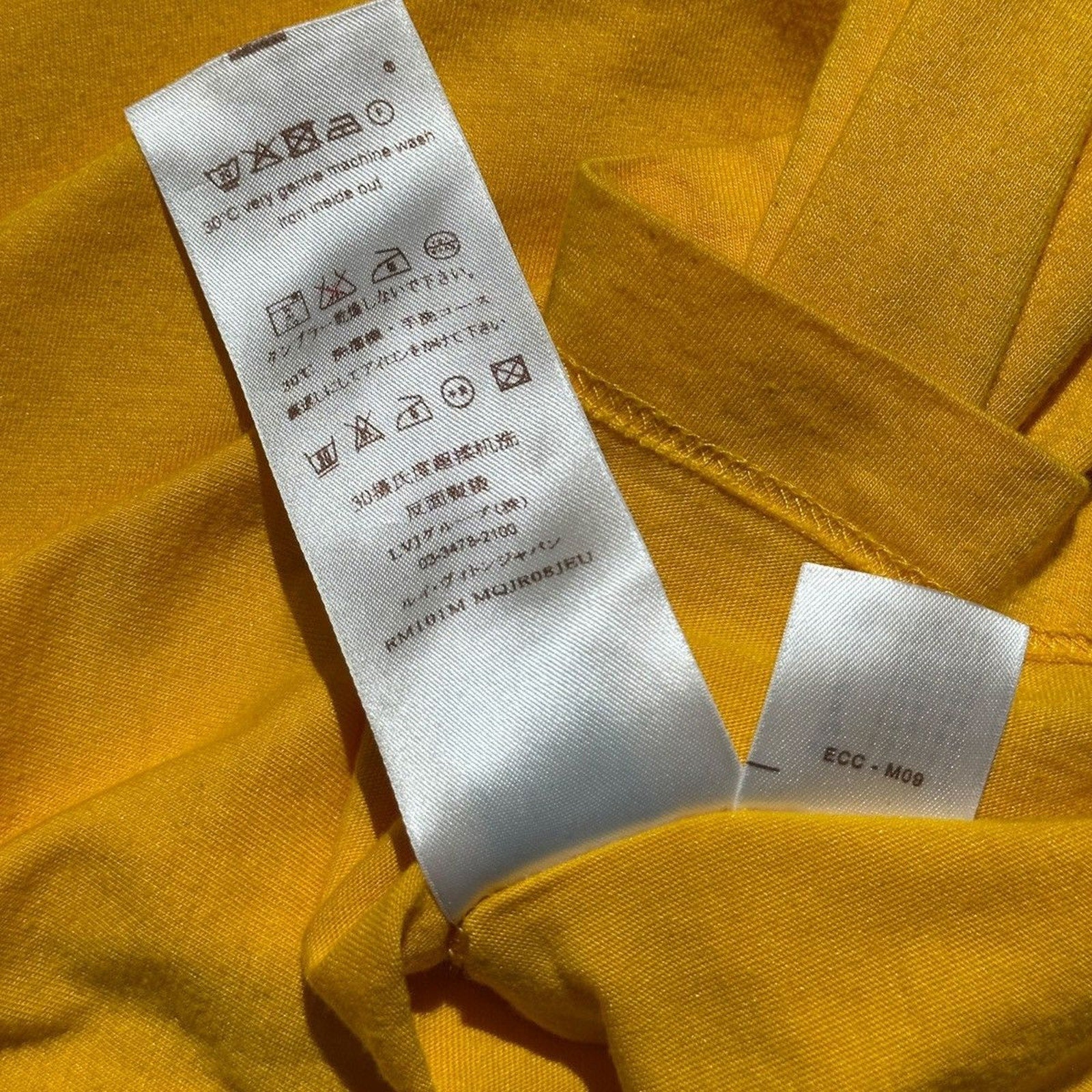 Marc jacobs era Dogs bar tee