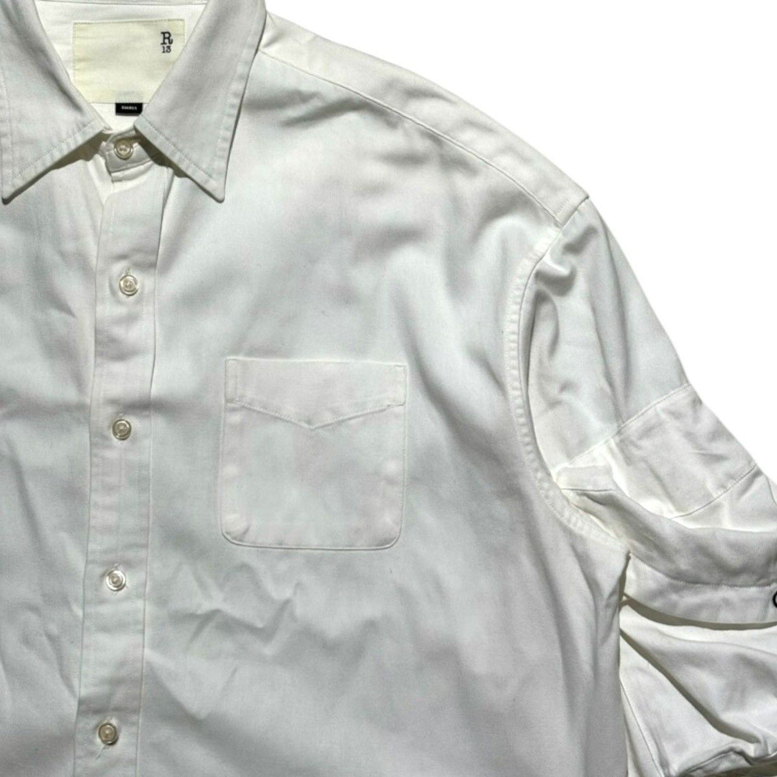 Oversized cargo pocket sleeve shirt
