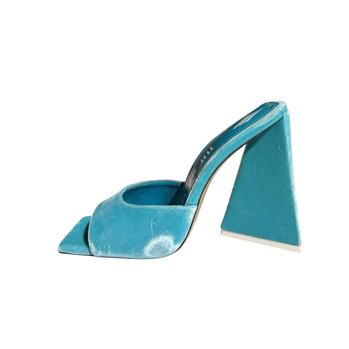 Devon velvet heel