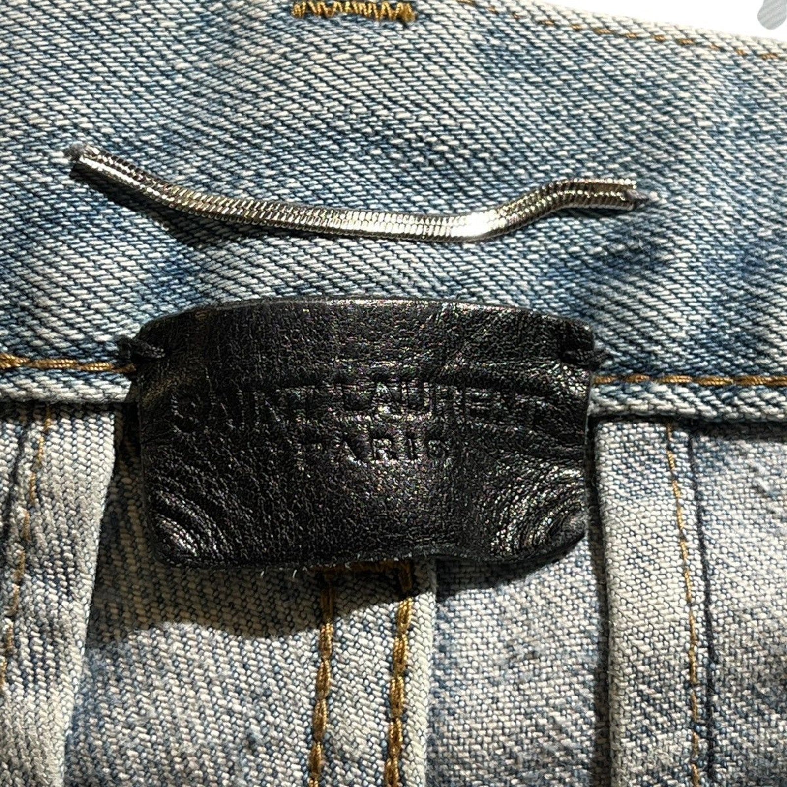 D02 crash distressed denim