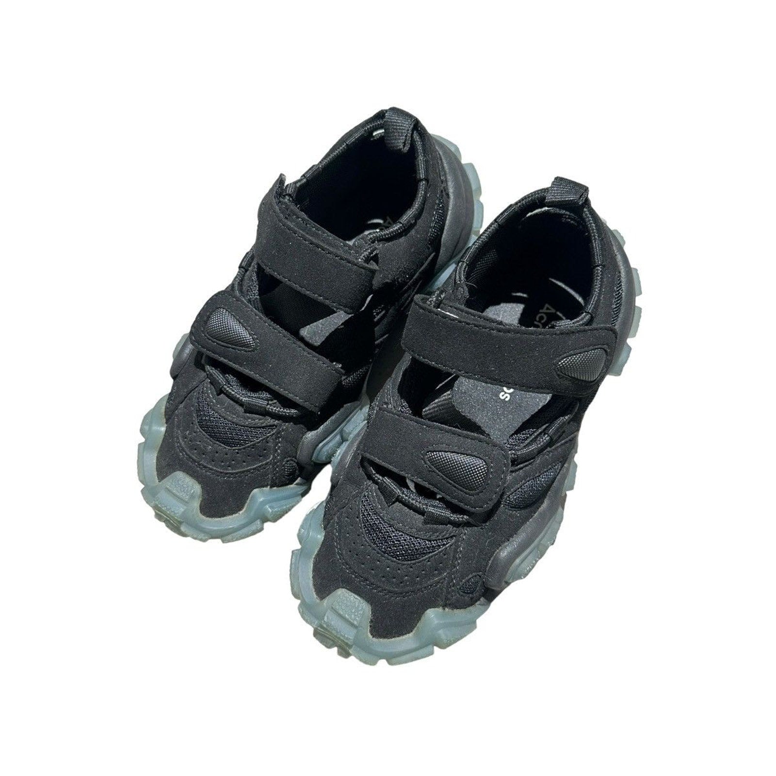 Boltzer Strap Runner Sneaker