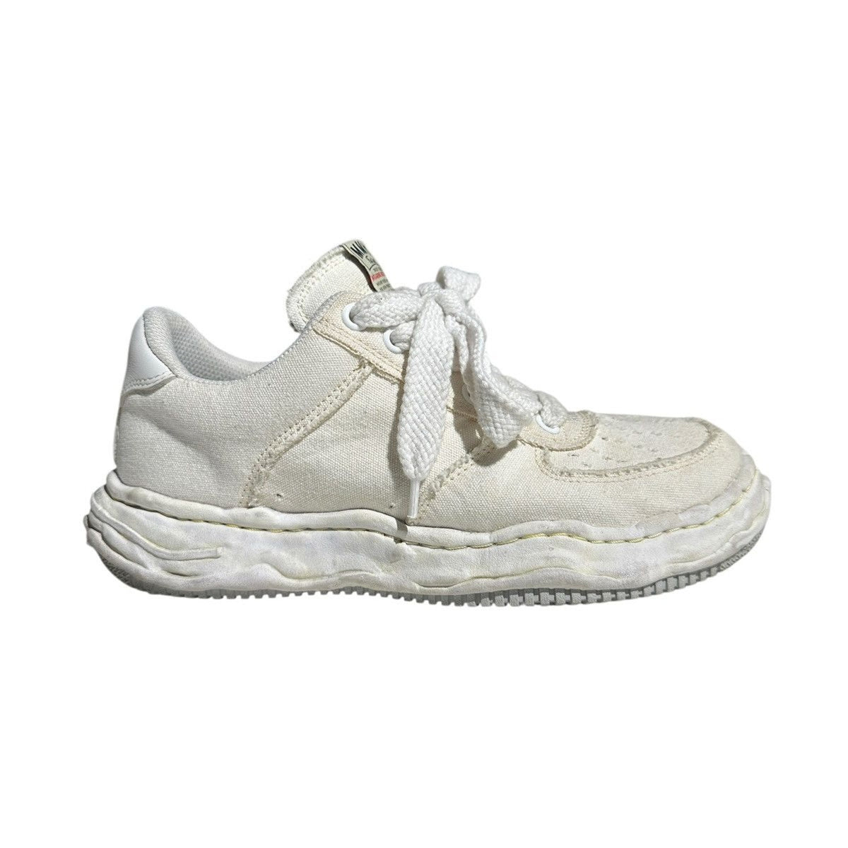 Melted sole Wayne washed canvas sneaker