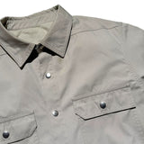 SS23 Edfu snap front strap shirt