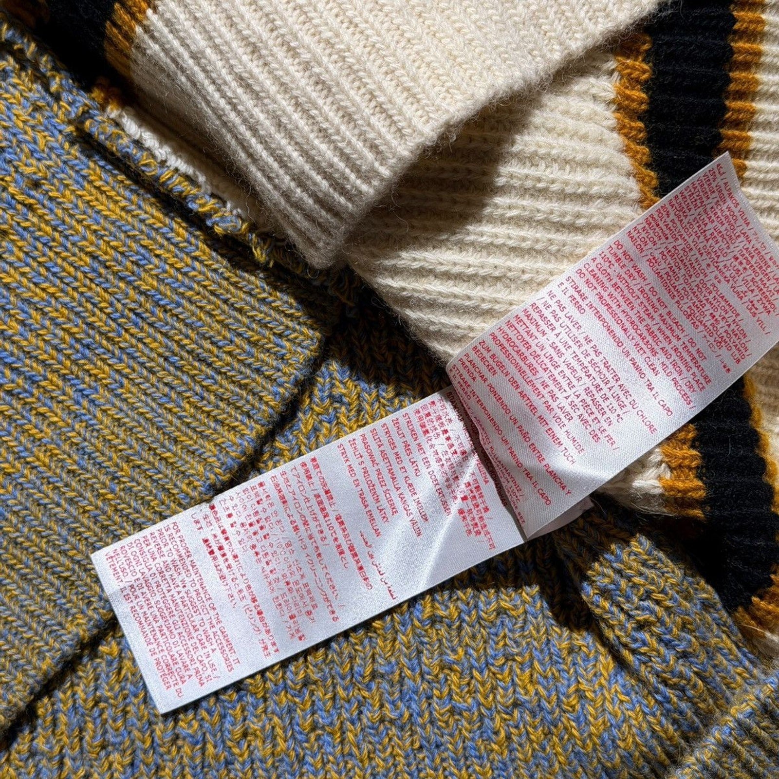 Two tone v neck sweater