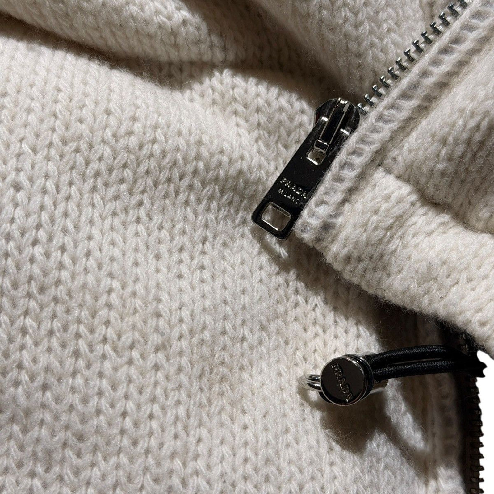 Cashmere wool puffer logo jacket