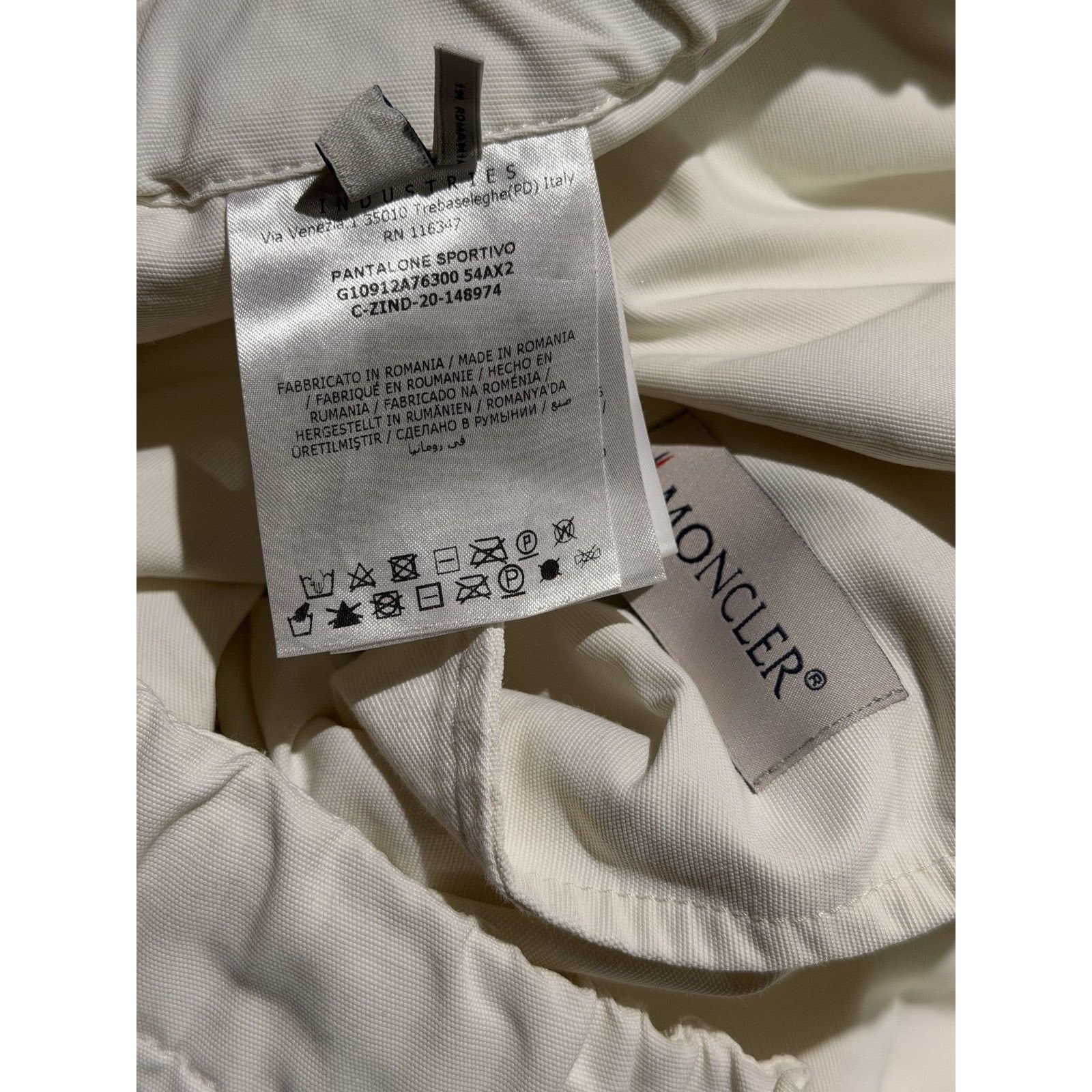 Adjustable waist logo patch pant