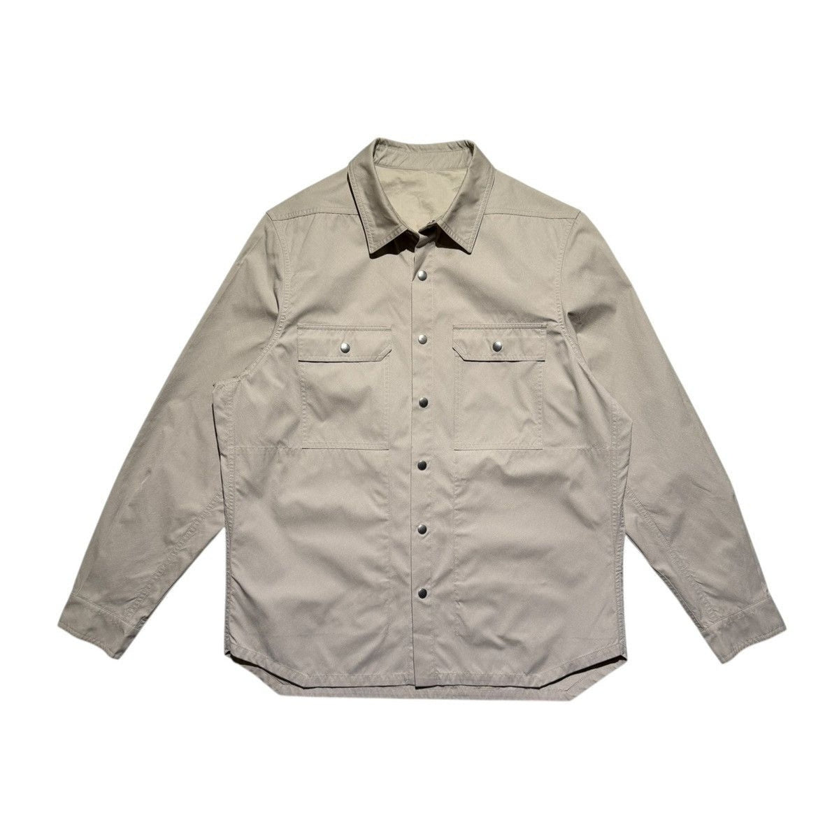 SS23 Edfu snap front strap shirt