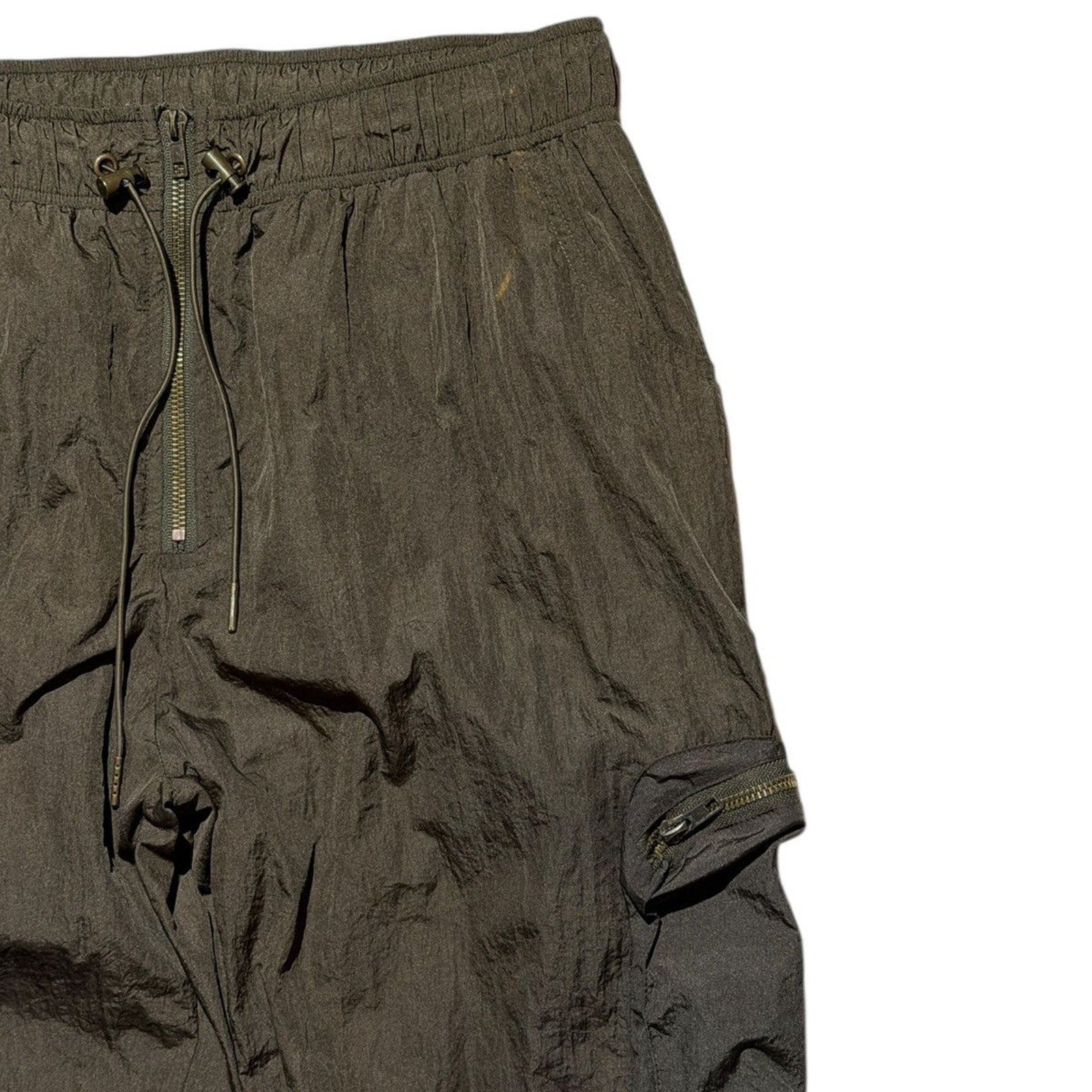 Adjustable waist 6 pocket cargo pant