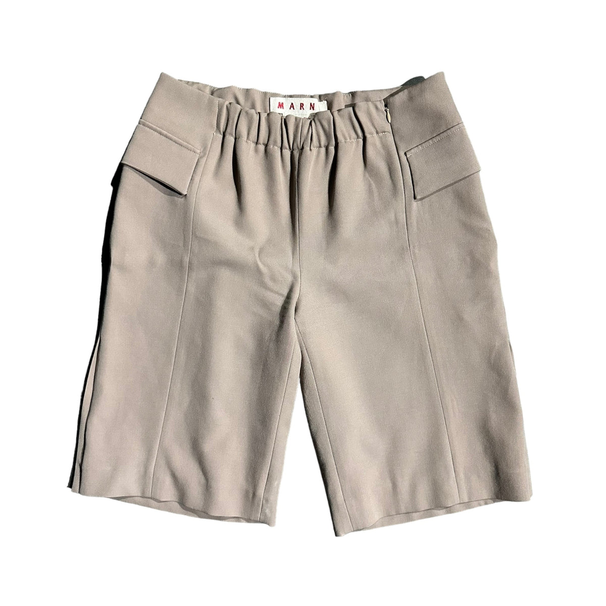 Adjustable waist Bermuda shorts