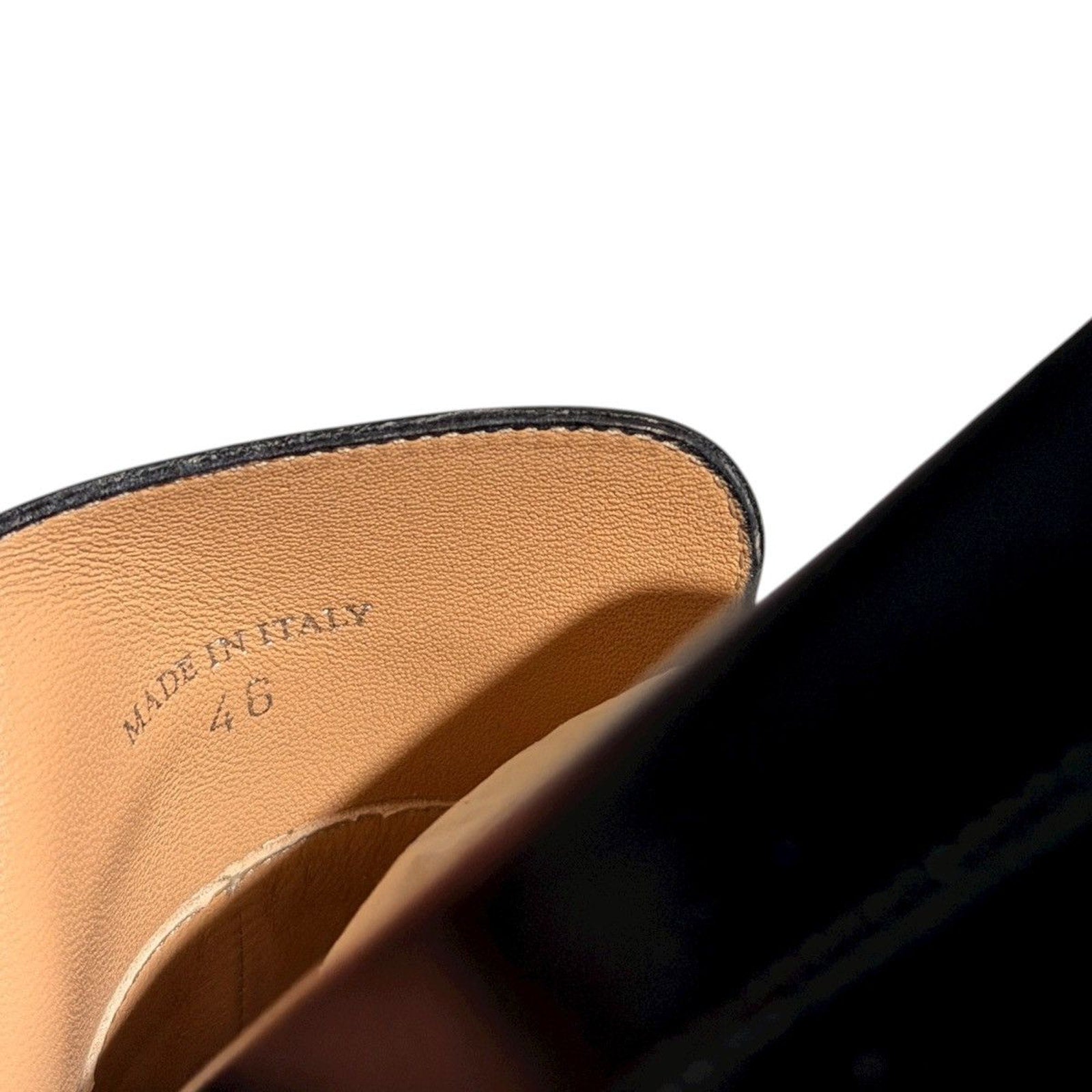 Classic tabi leather slip on loafer