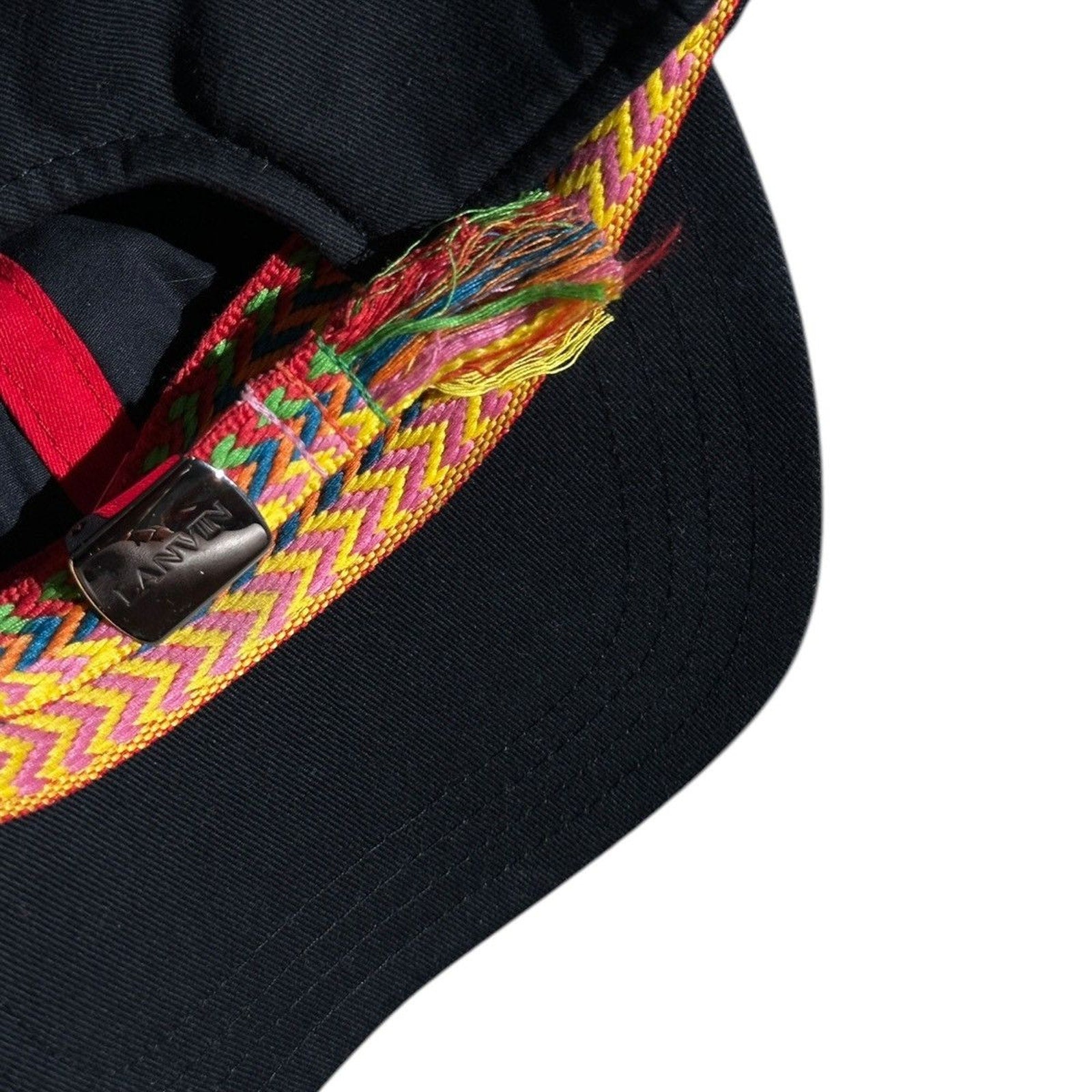 Curb logo cap