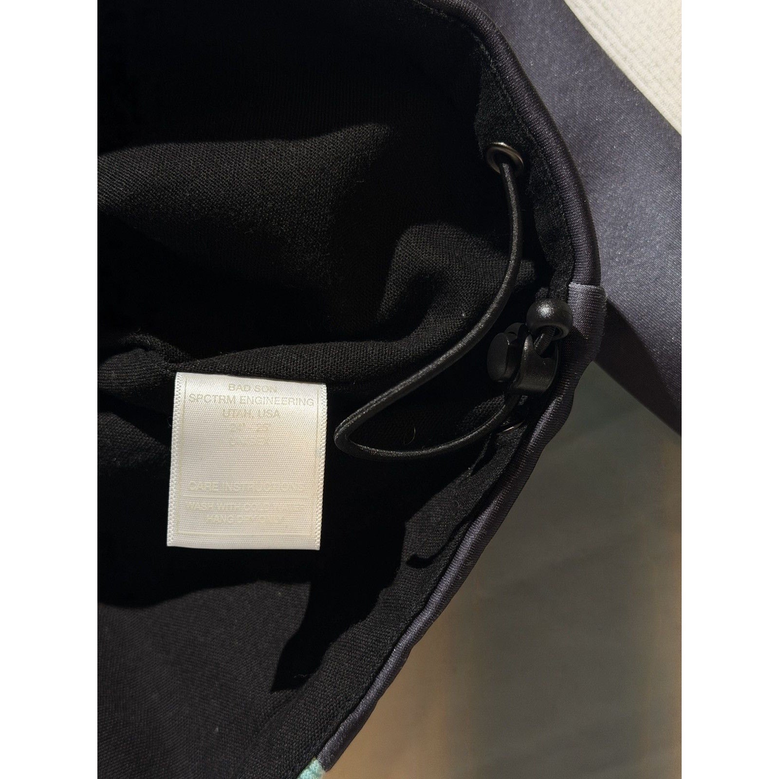 Array track jacket