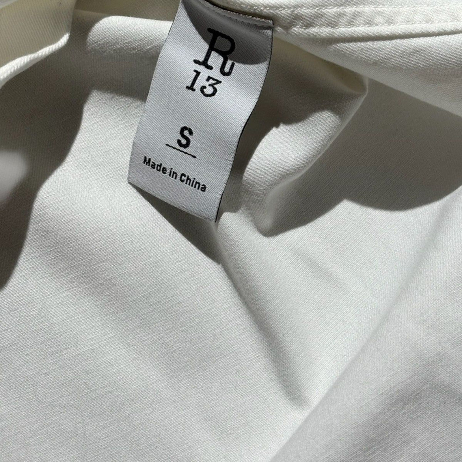 Oversized cargo pocket sleeve shirt