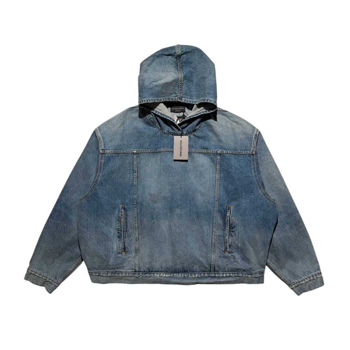 Denim hooded trucker jacket