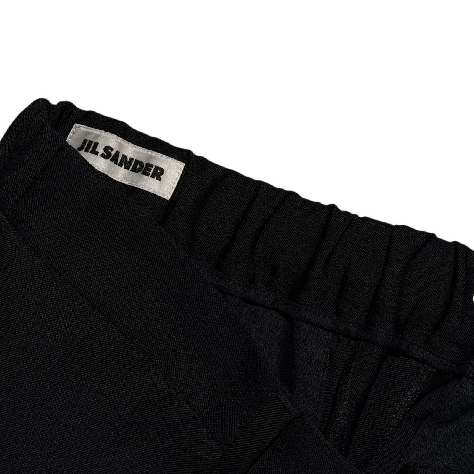 Adjustable waist trouser