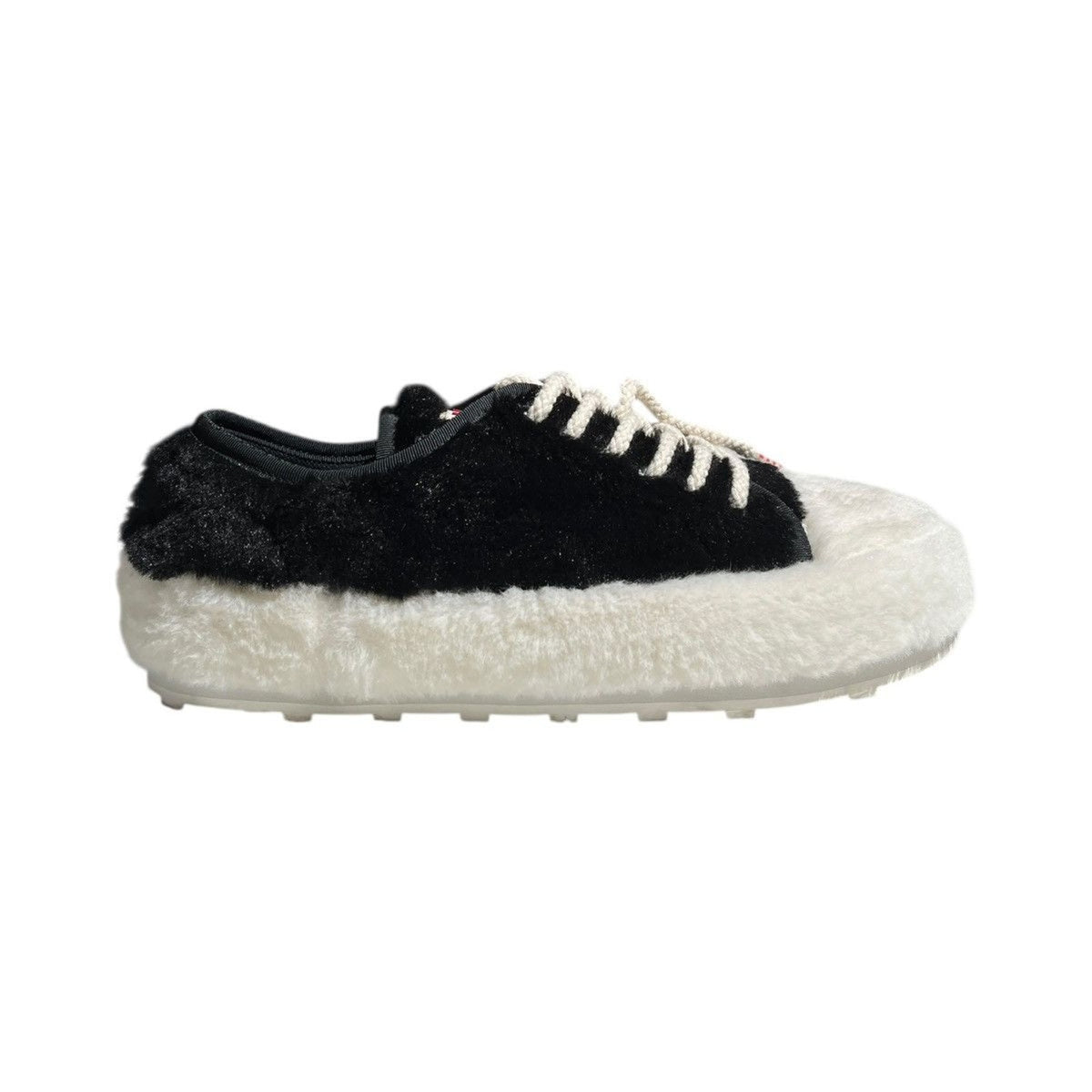 Teddy plush sneaker
