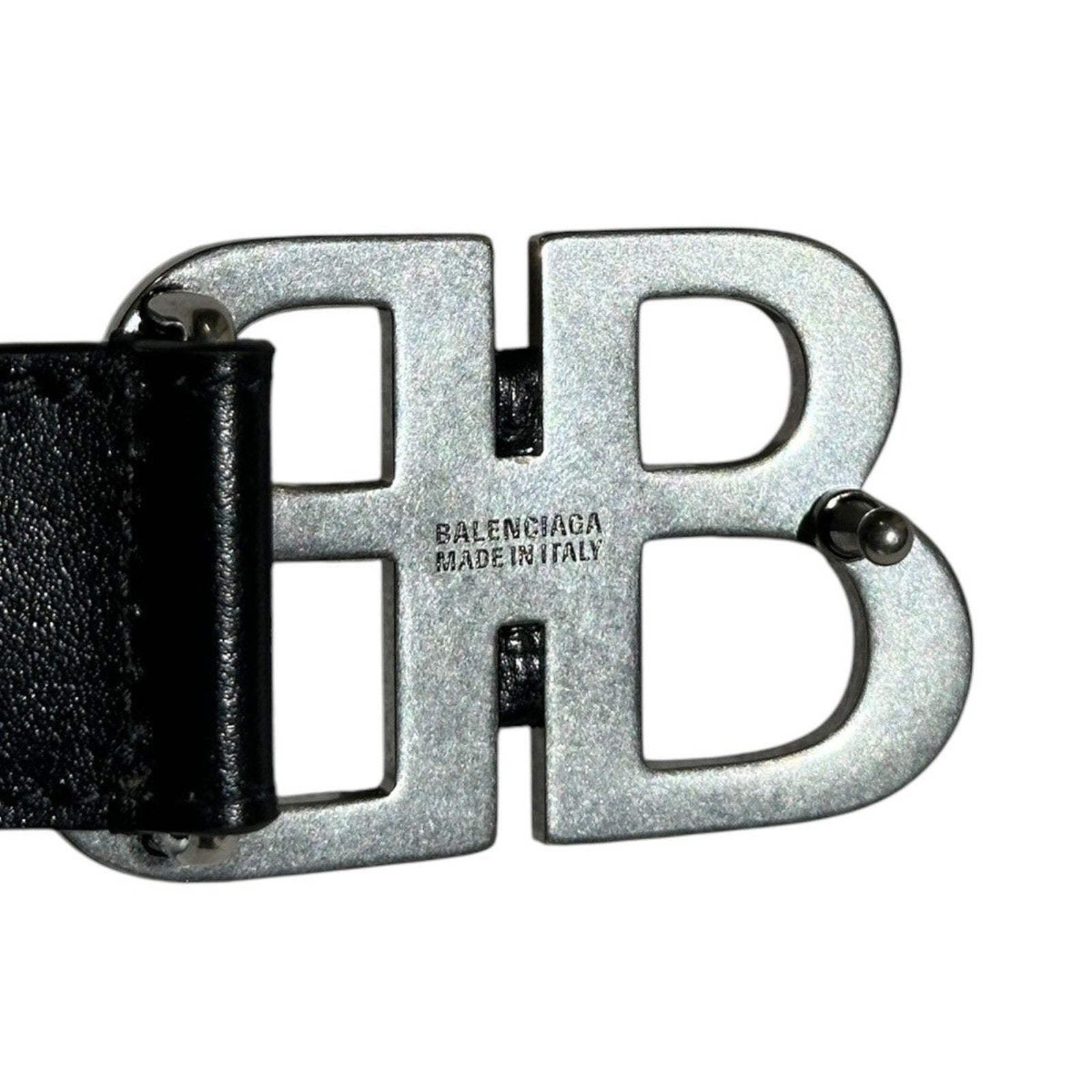 BB logo belt