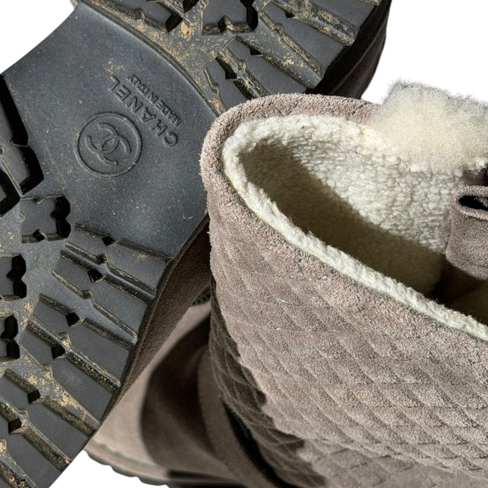 Quilted leather shearling trim boot