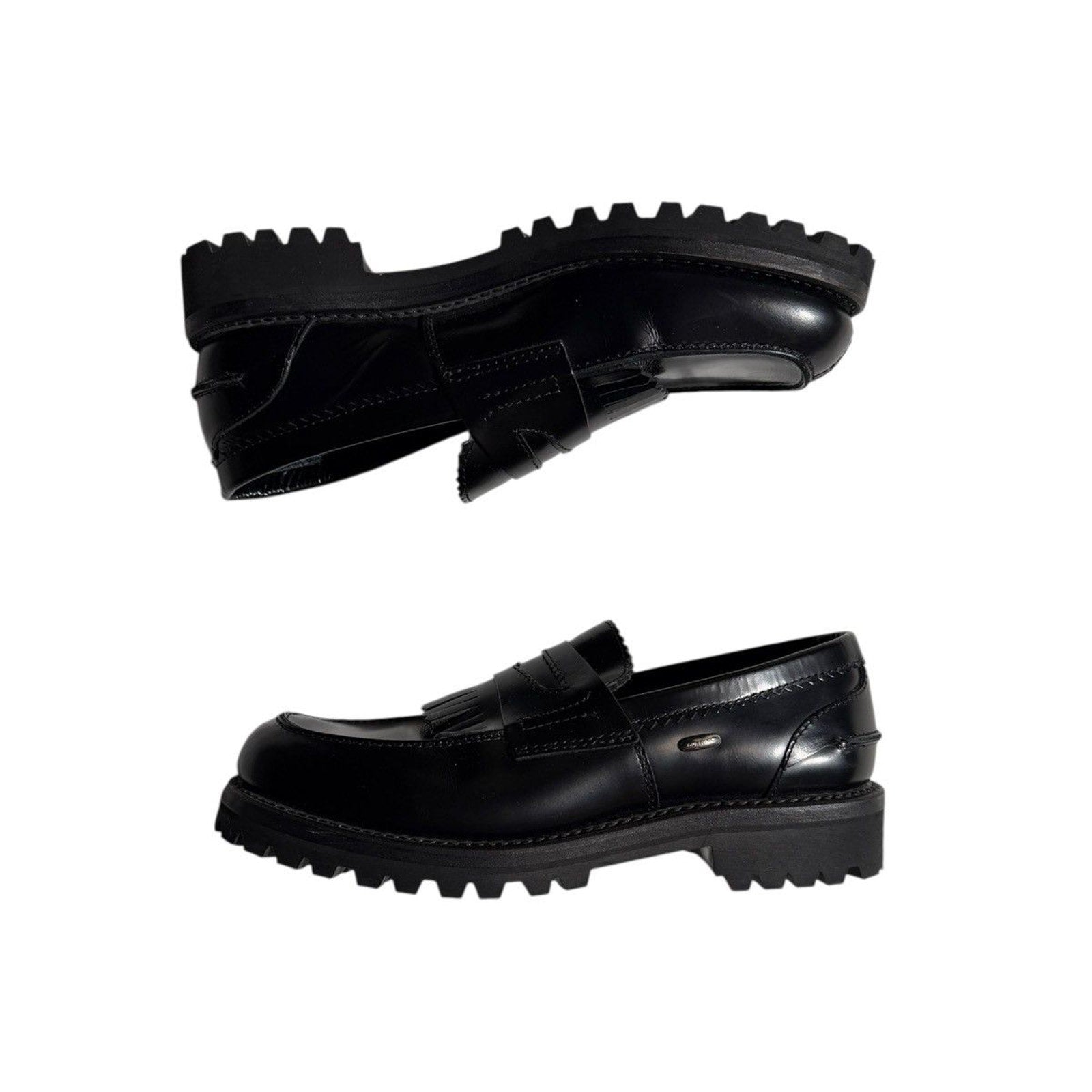 Commando penny loafer