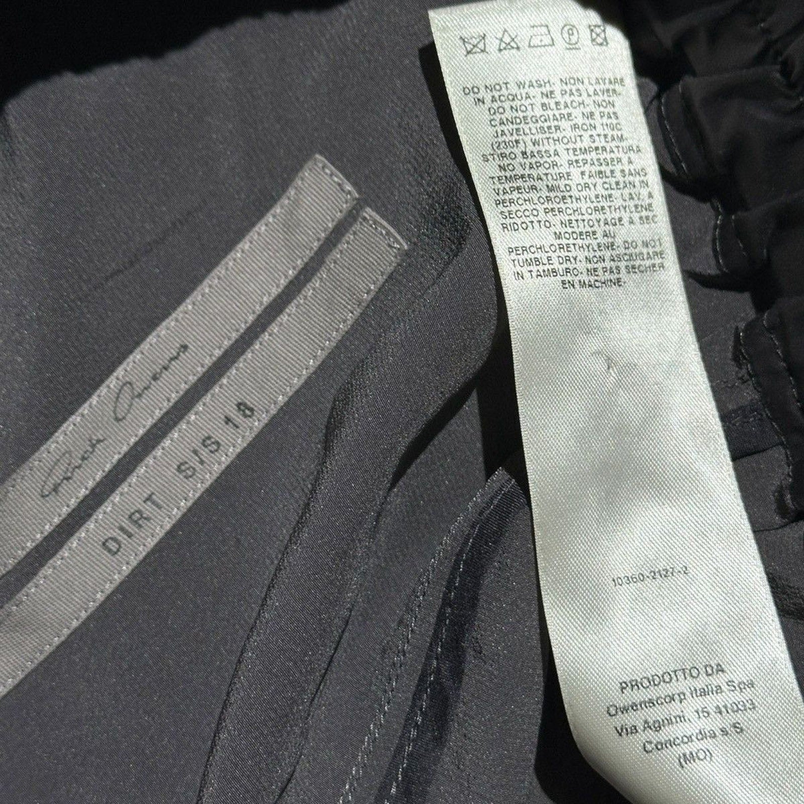 SS18 Dirt silk shorts