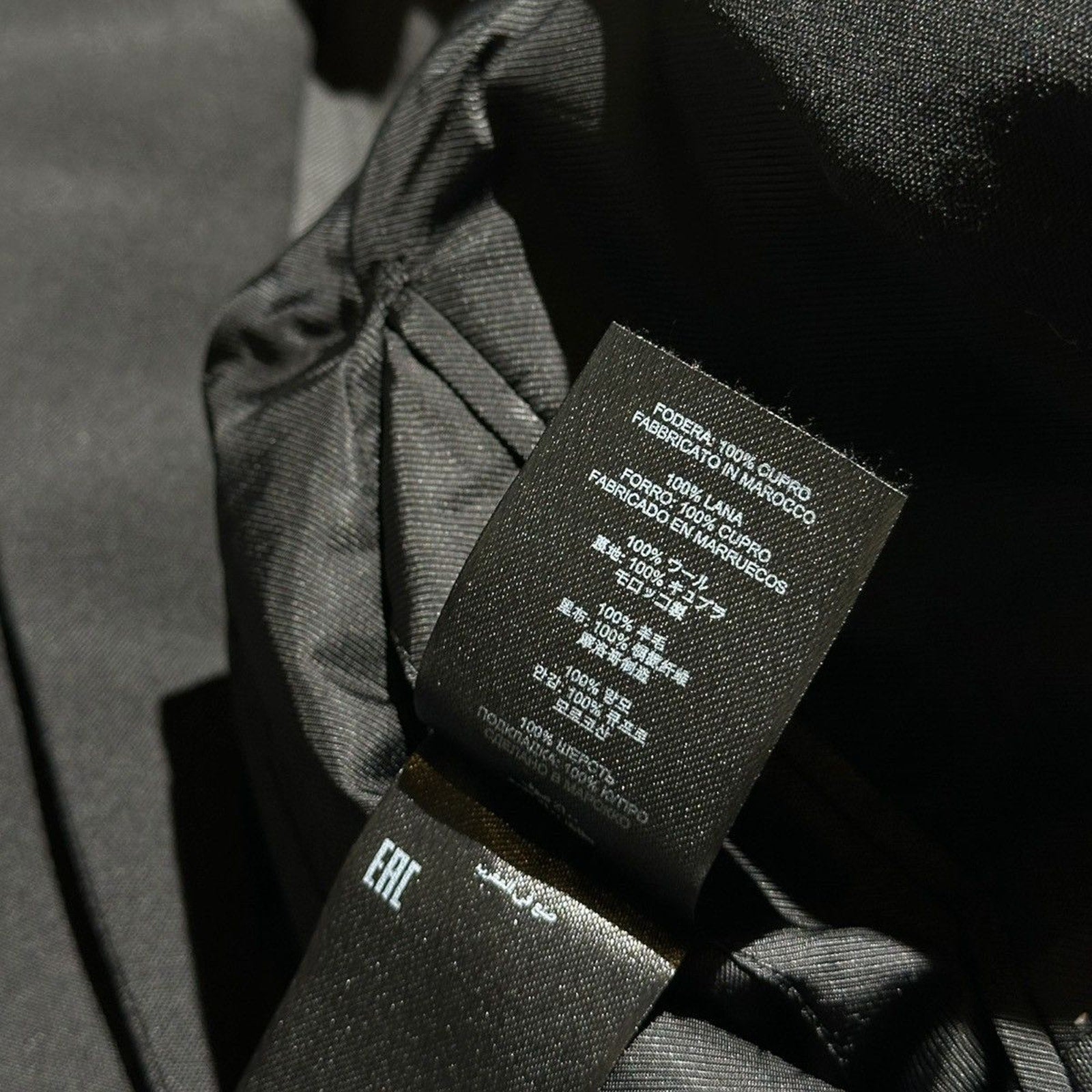 Classic fitted wool blazer