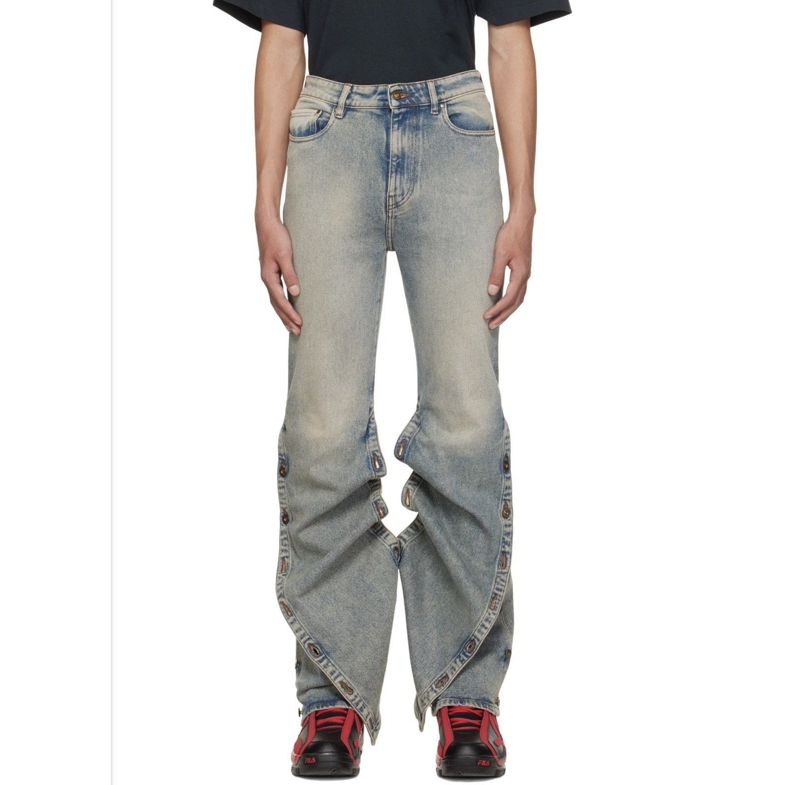 Button leg jeans