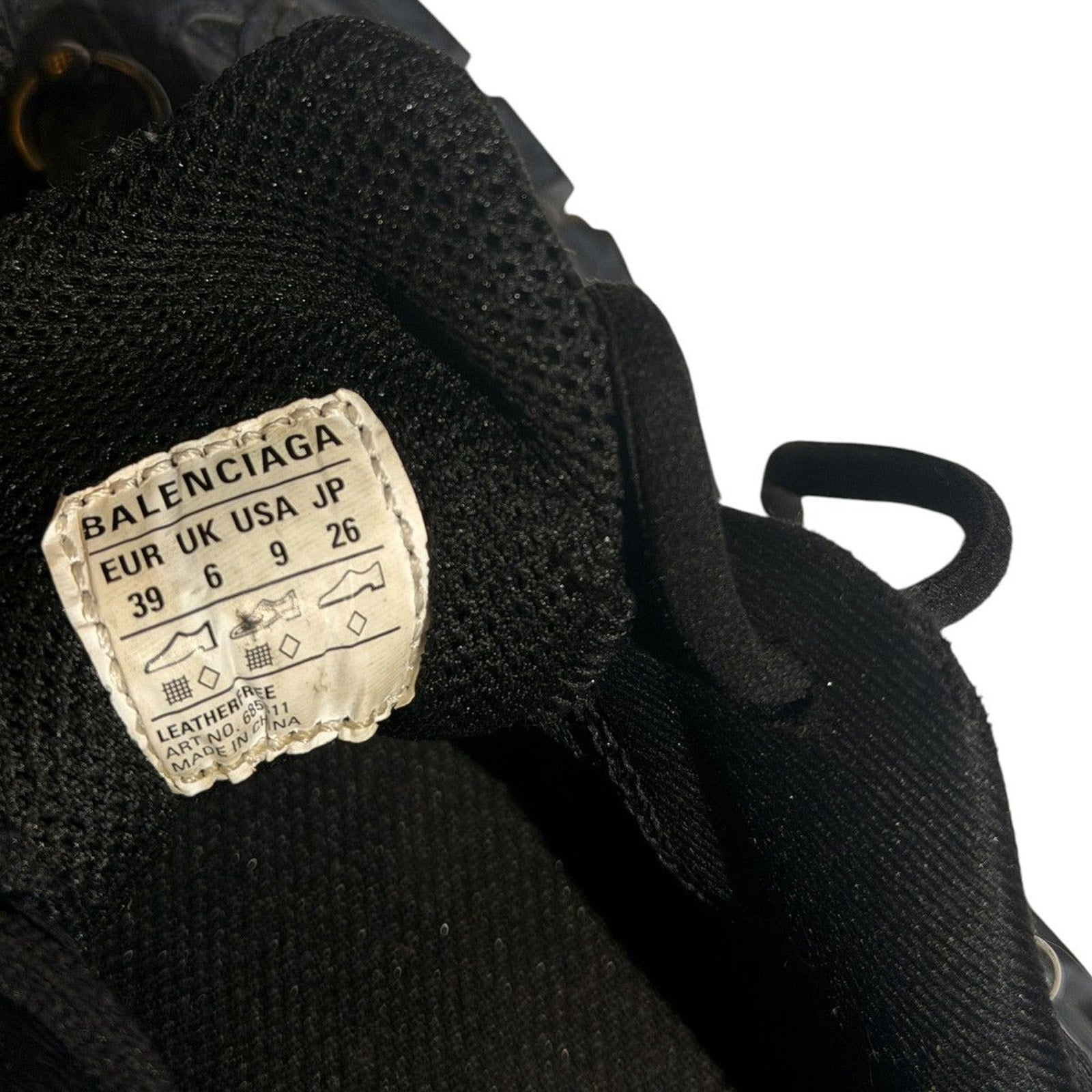 Pierced bouncer sneaker
