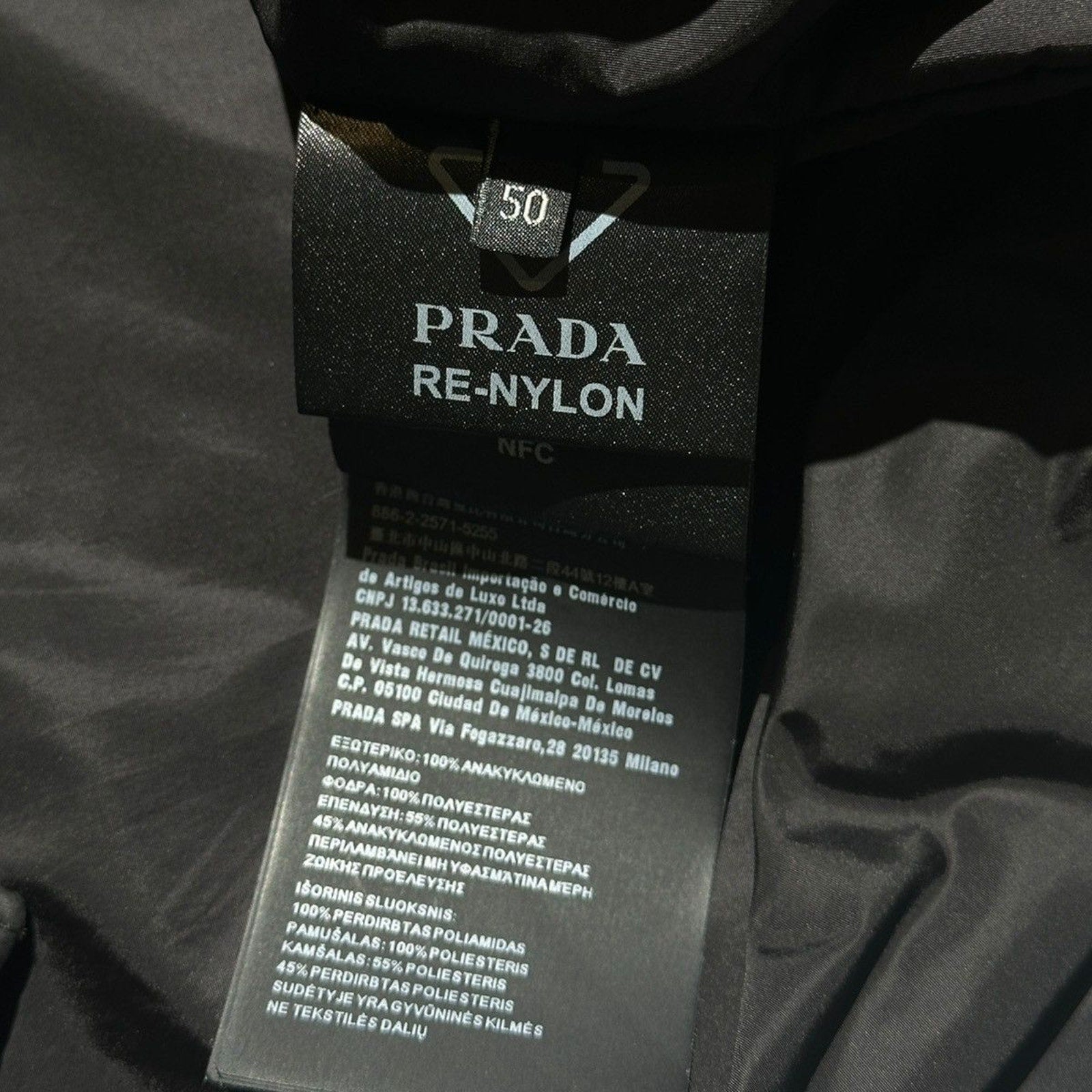 Renylon essential metal logo jacket