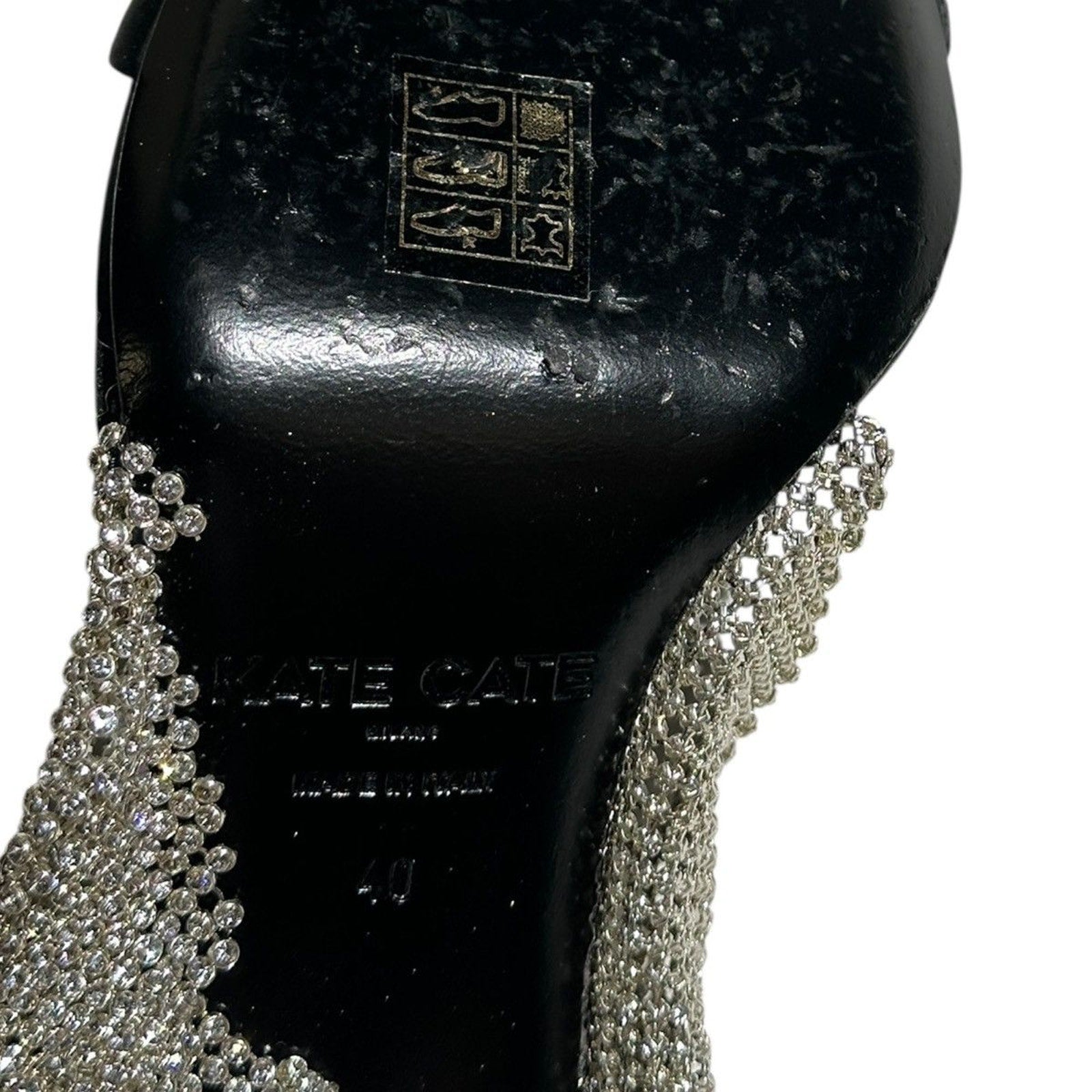 Crystal heel