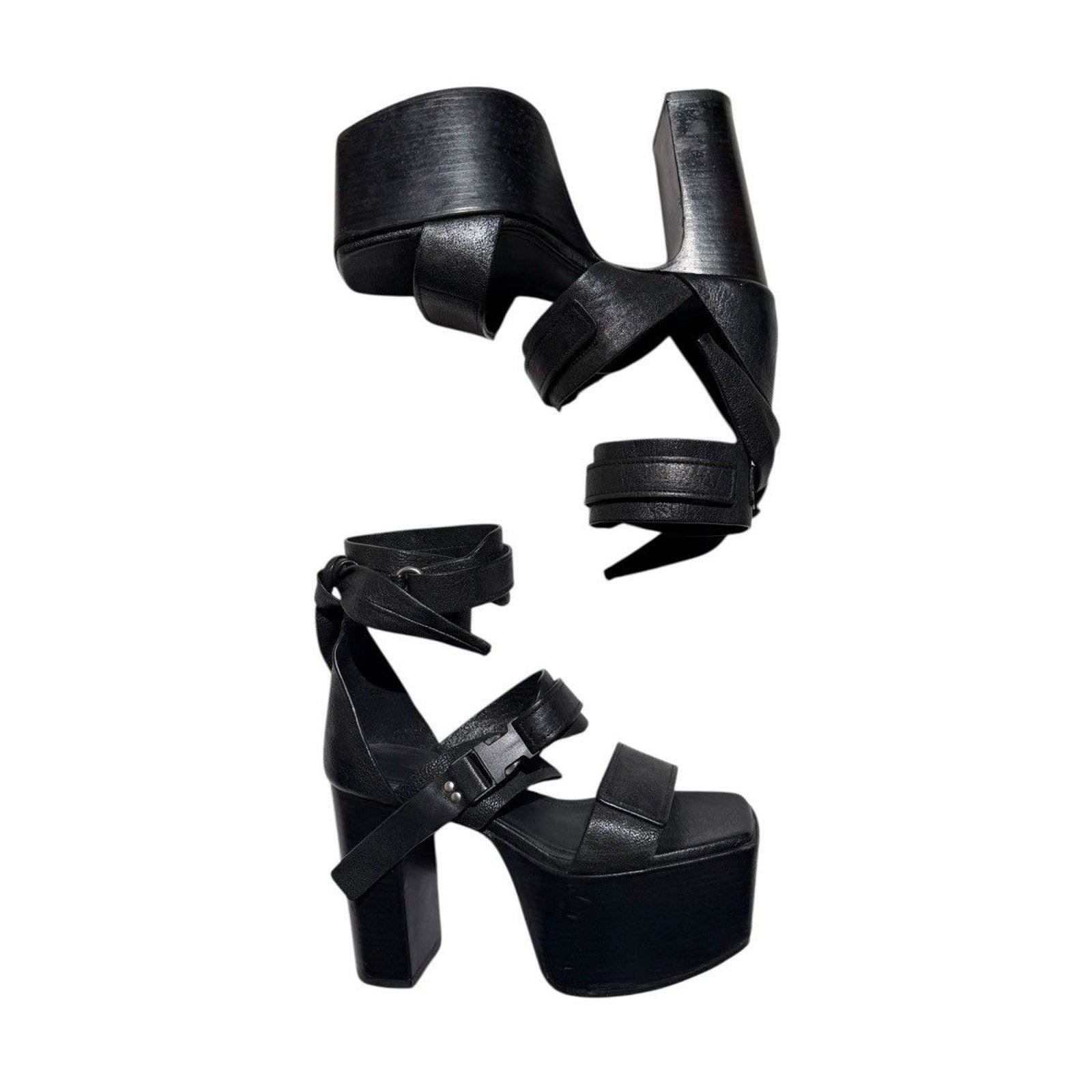 Platform gladiator kiss heel