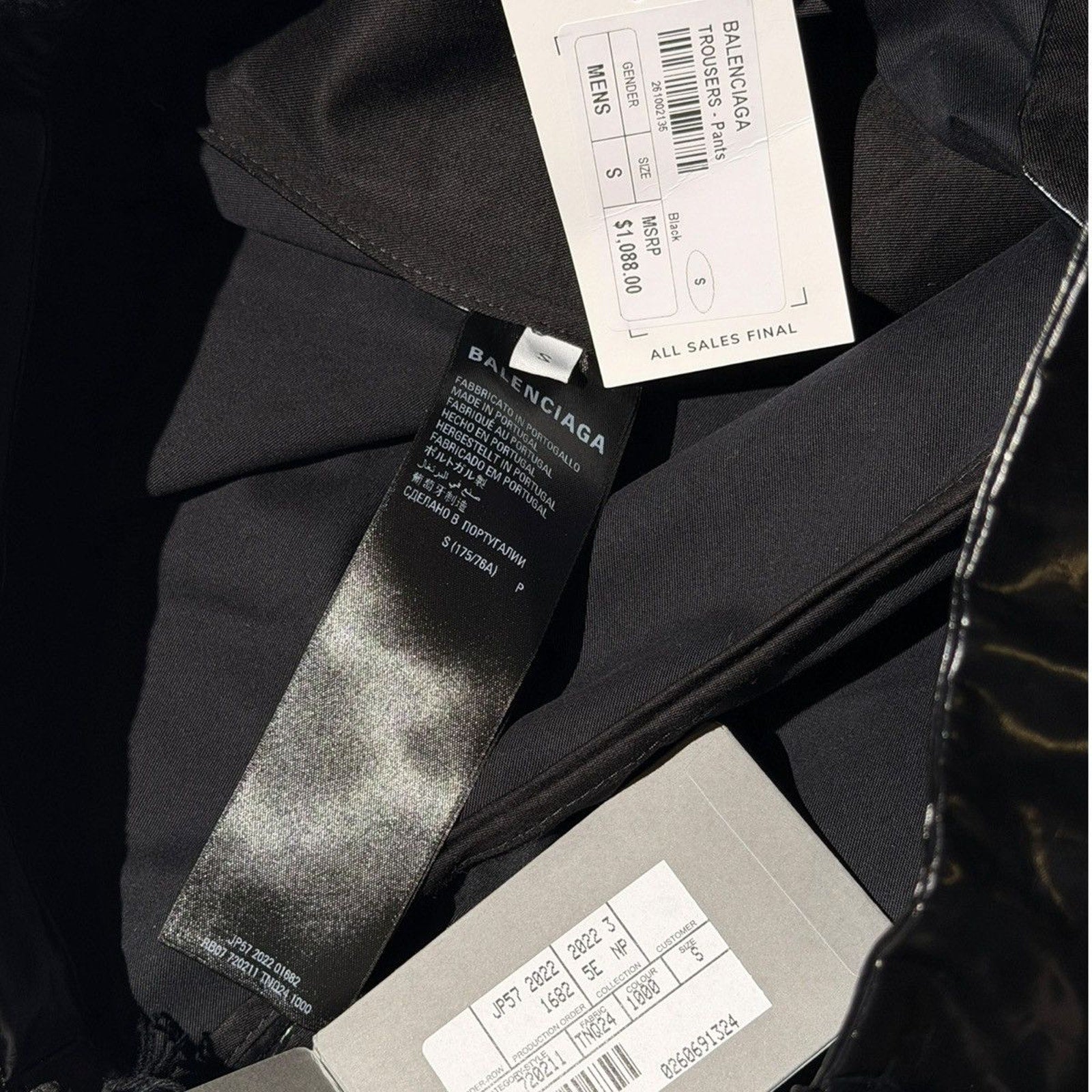 Coated glossy pant