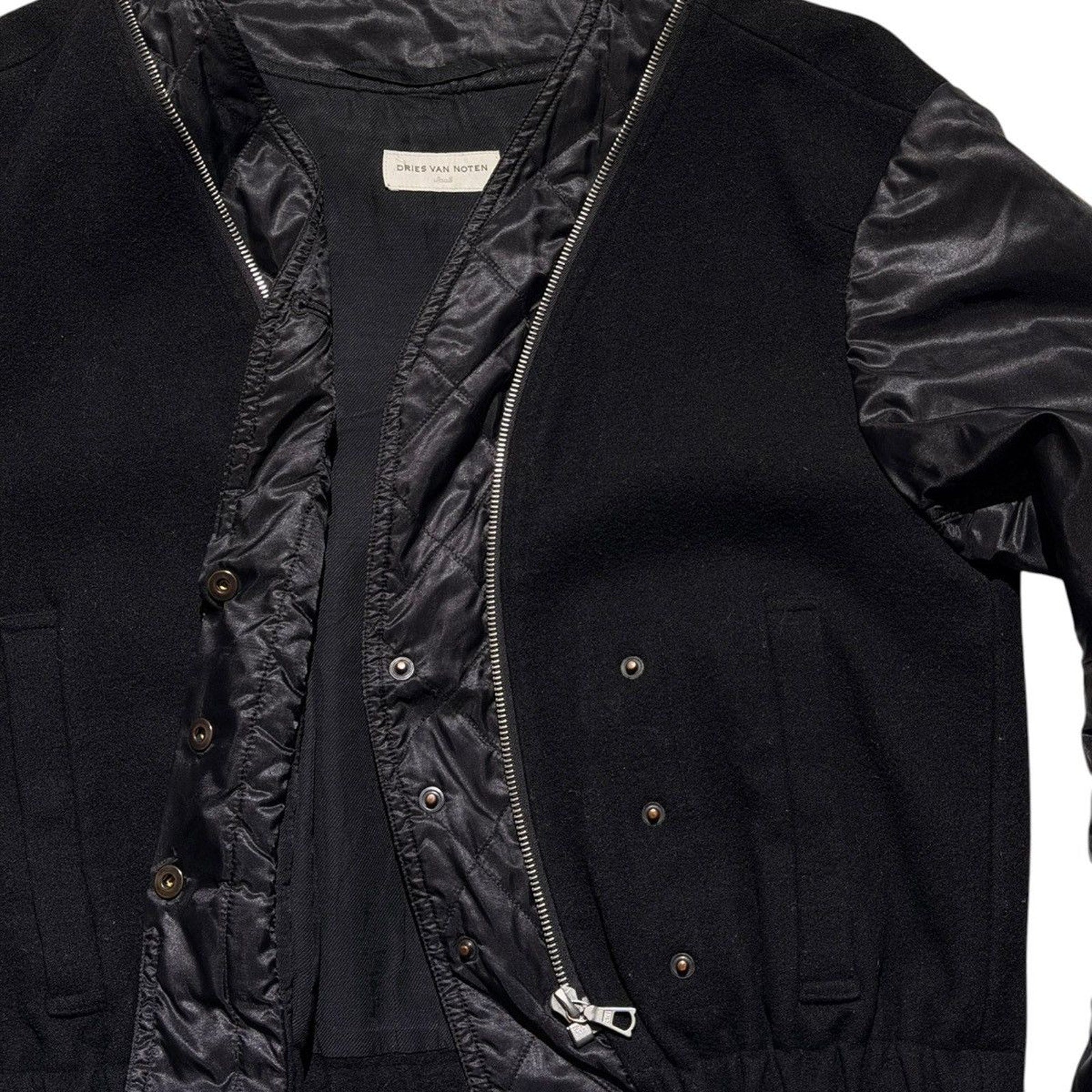 Layered panel zipped bomber