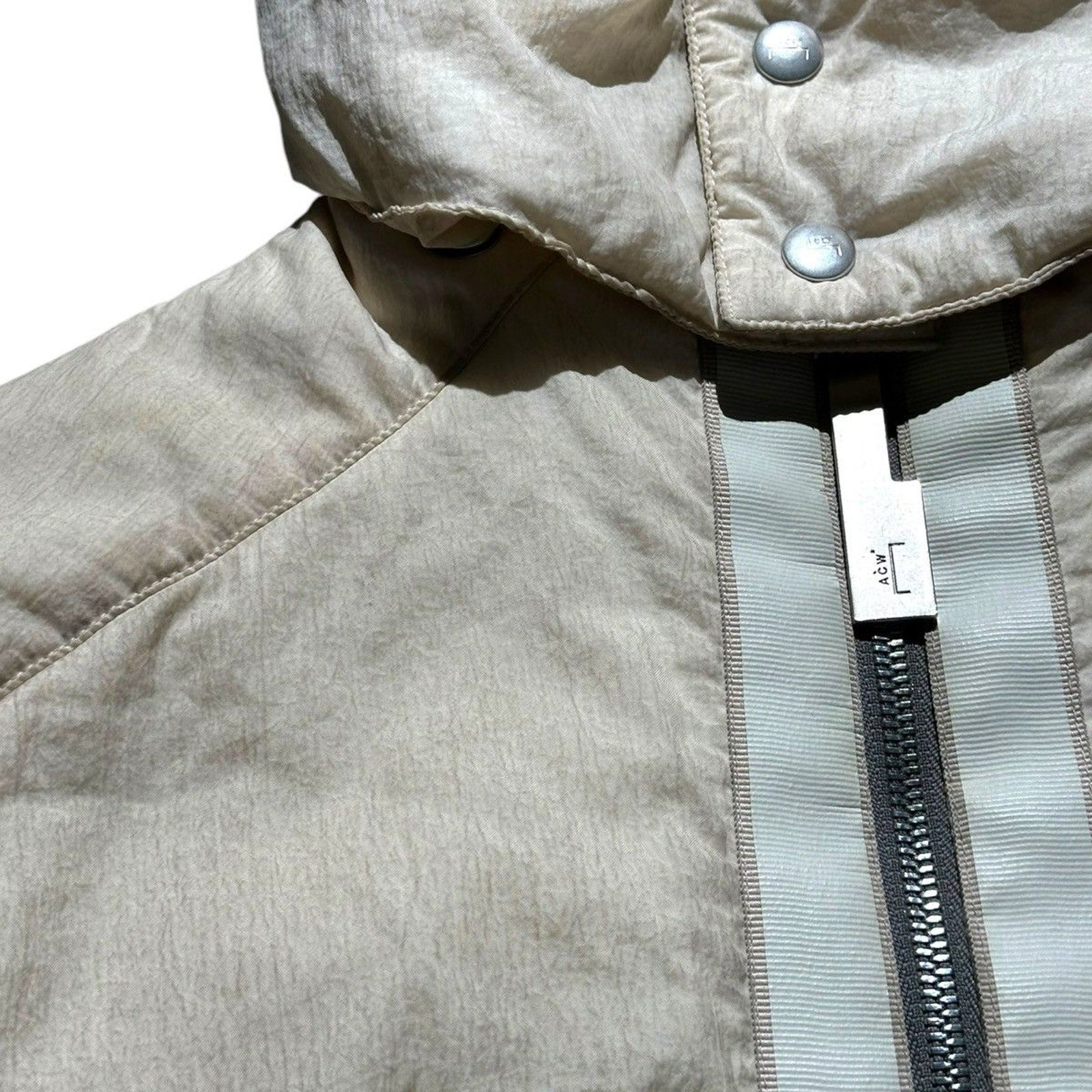 Dissection padded hooded jacket