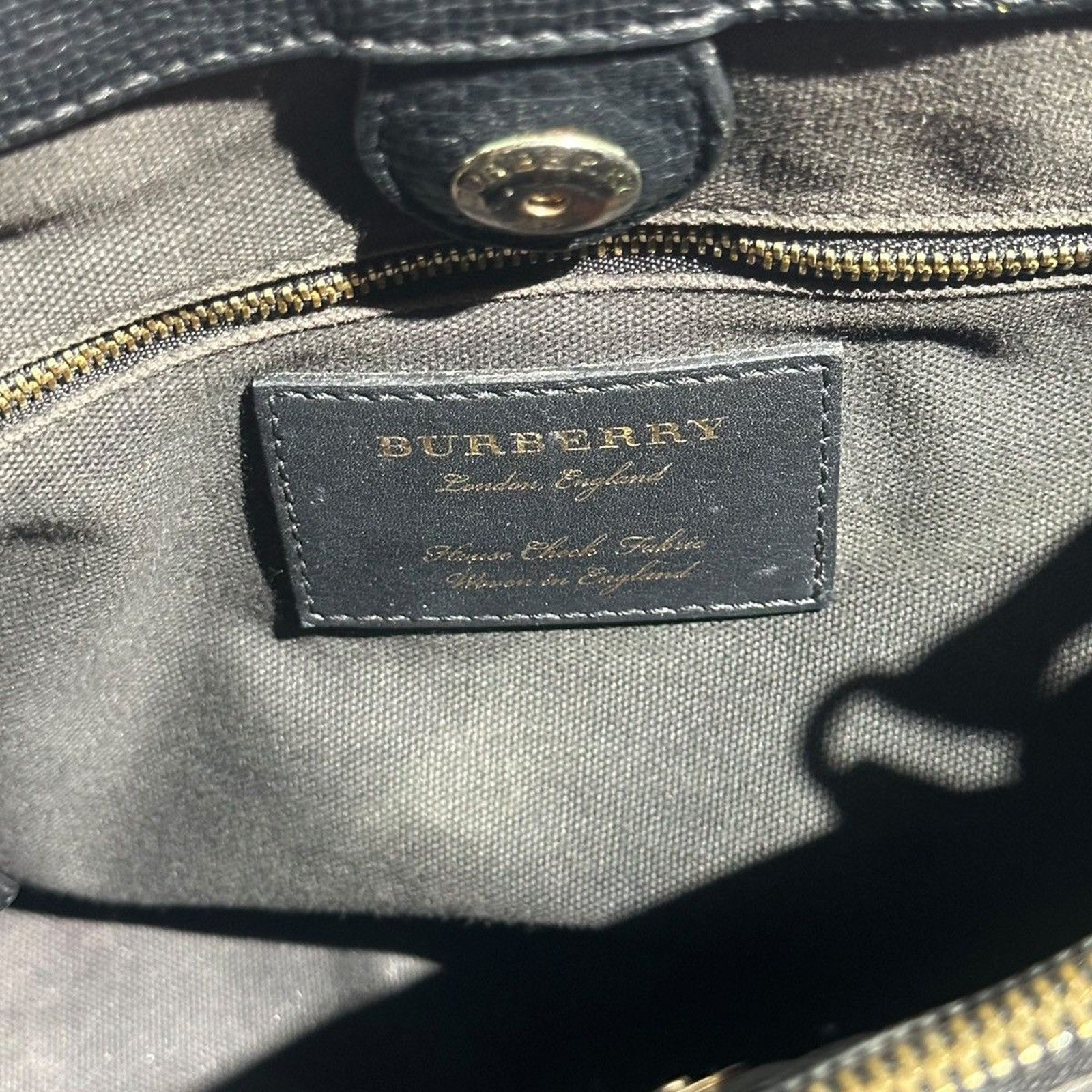 Banner collapsible leather nova check bag