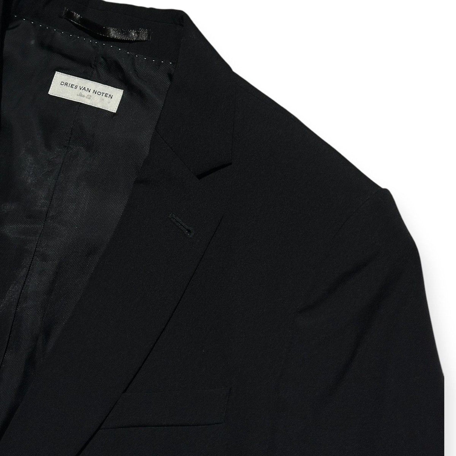 Classic fitted wool blazer