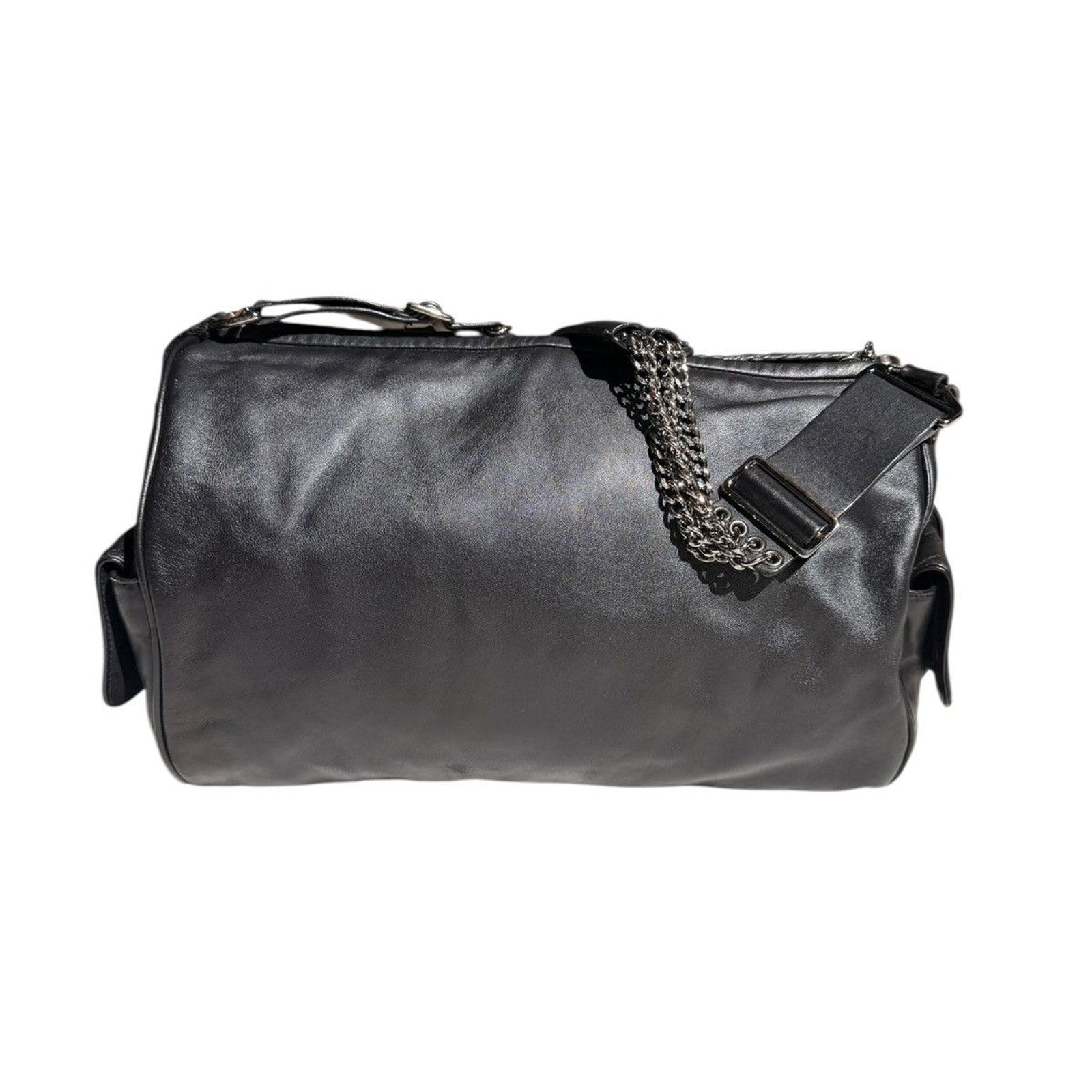 Quilted leather cargo barrel bag