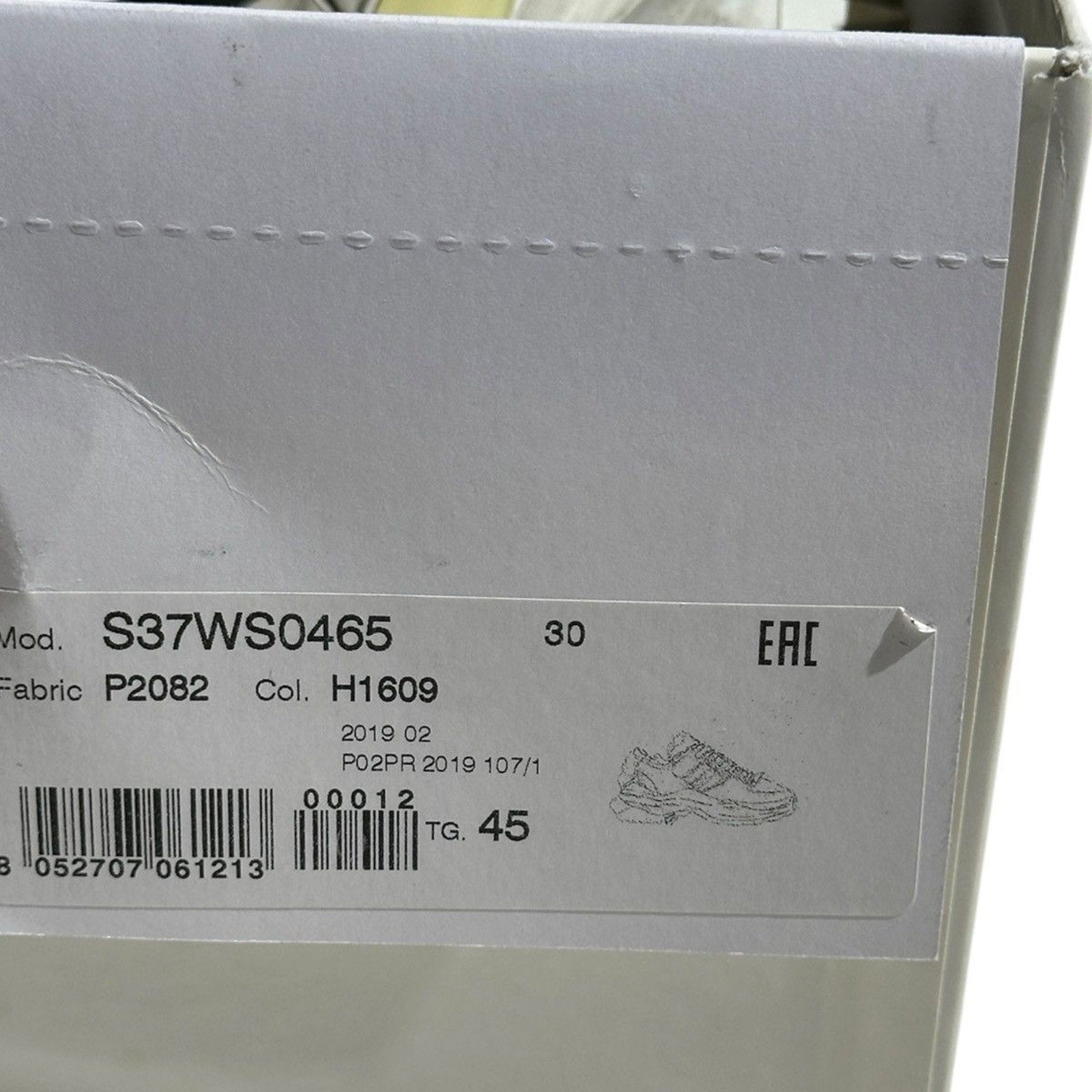 Retro fit deconstructed sneaker