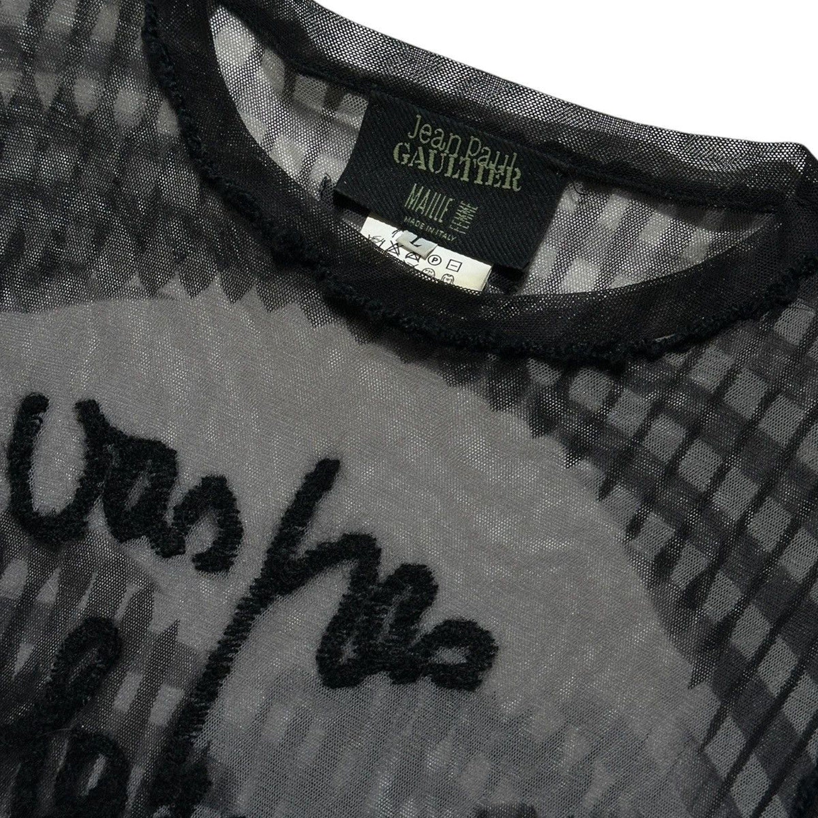 Greta Garbo illusion button up