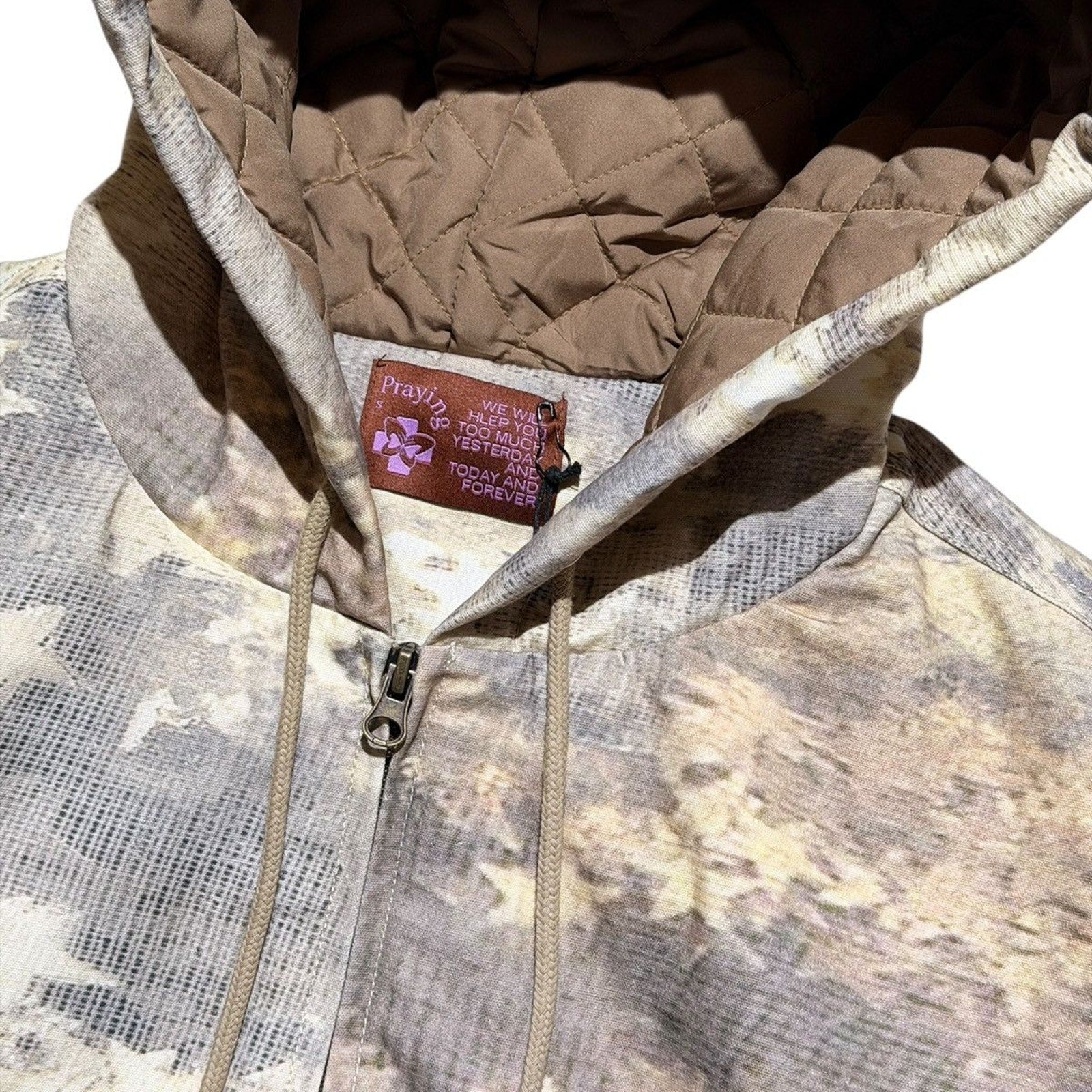 Star camo padded hoodie