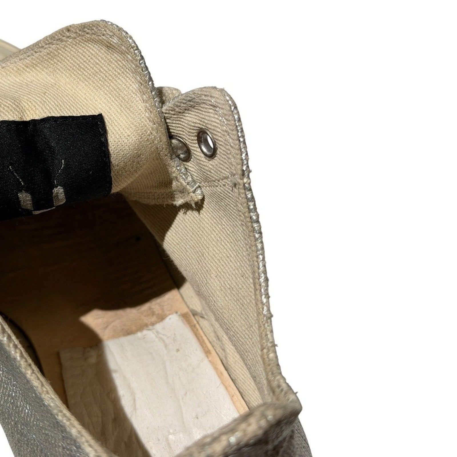 Metallic ramone low top