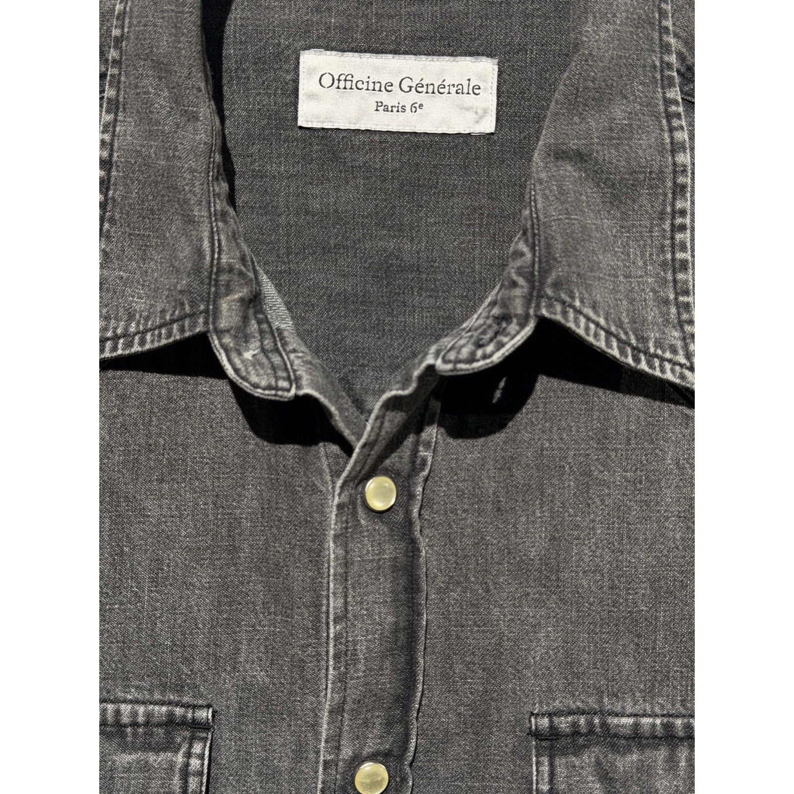 Snap button denim shirt