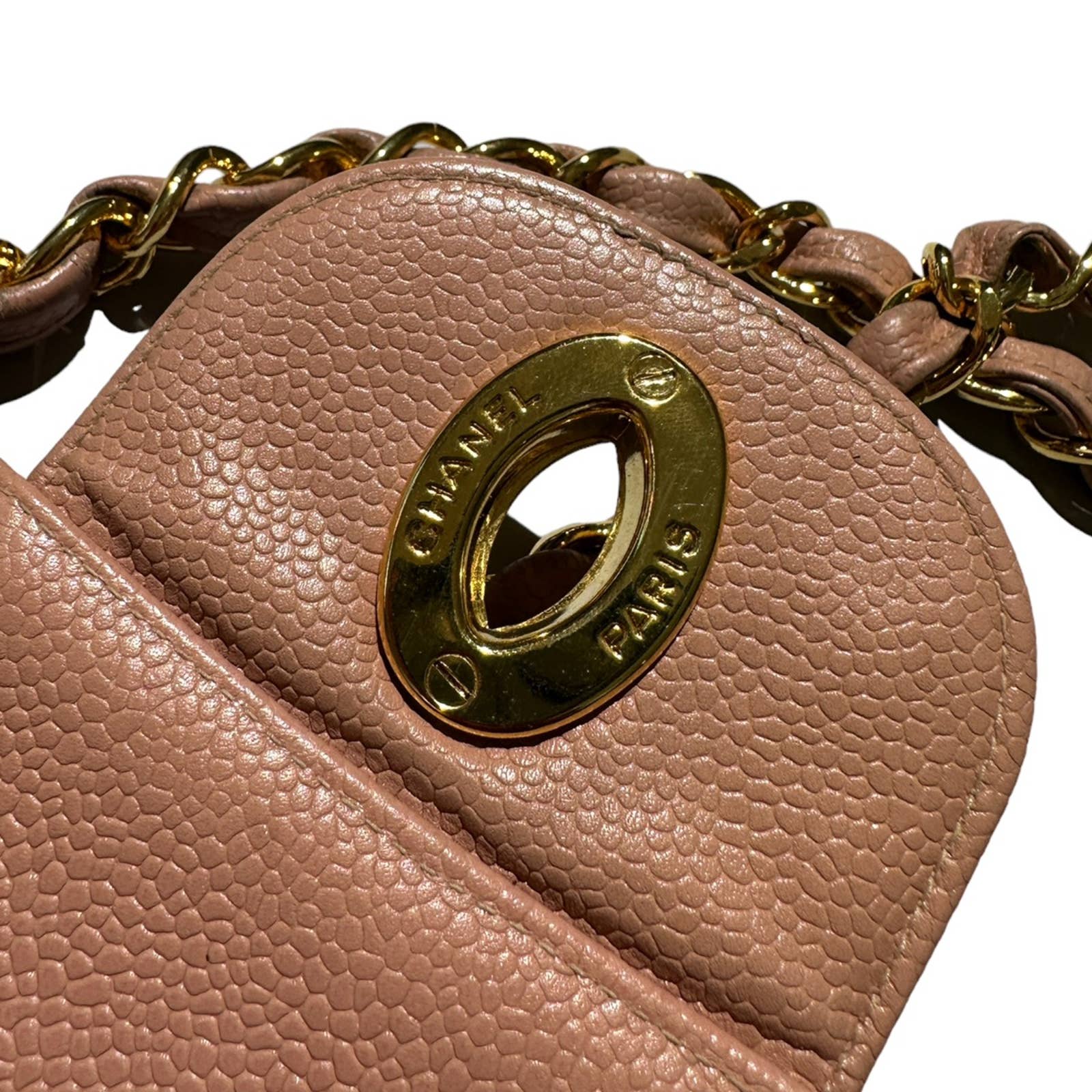 Classic jumbo caviar quilted bag